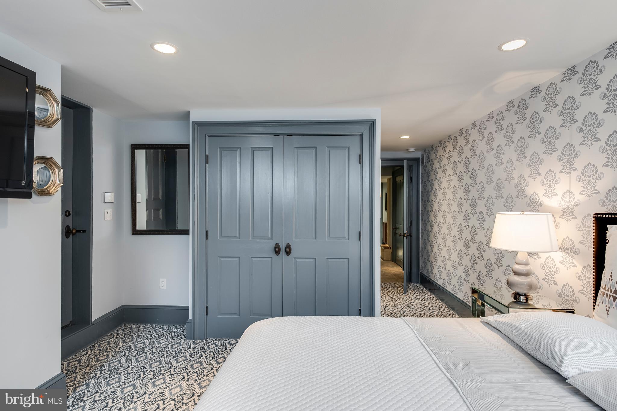 HISTORIC DISTRICT - Residential