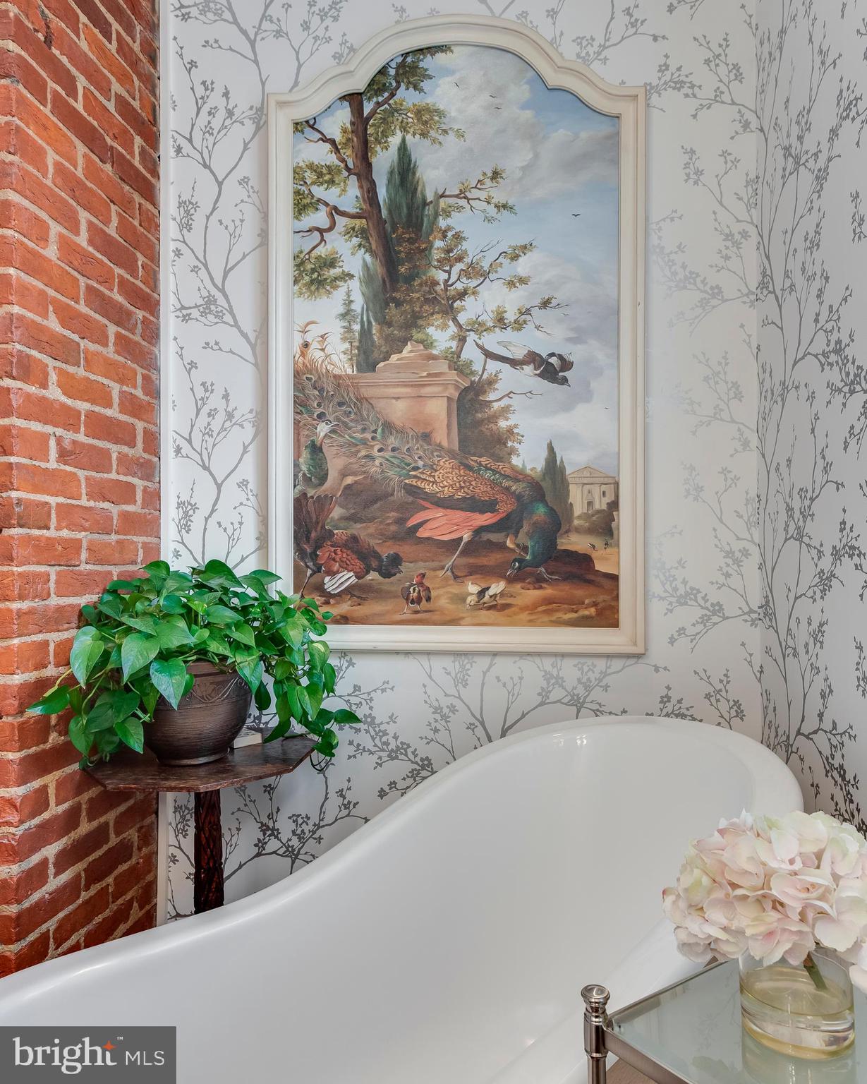 HISTORIC DISTRICT - Residential