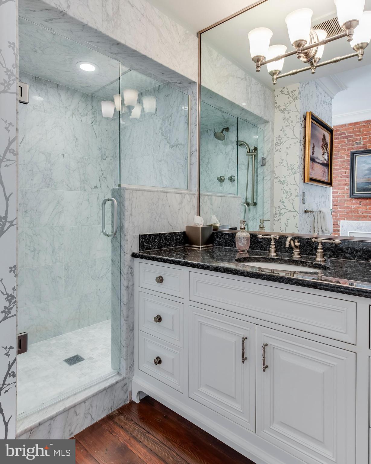 HISTORIC DISTRICT - Residential