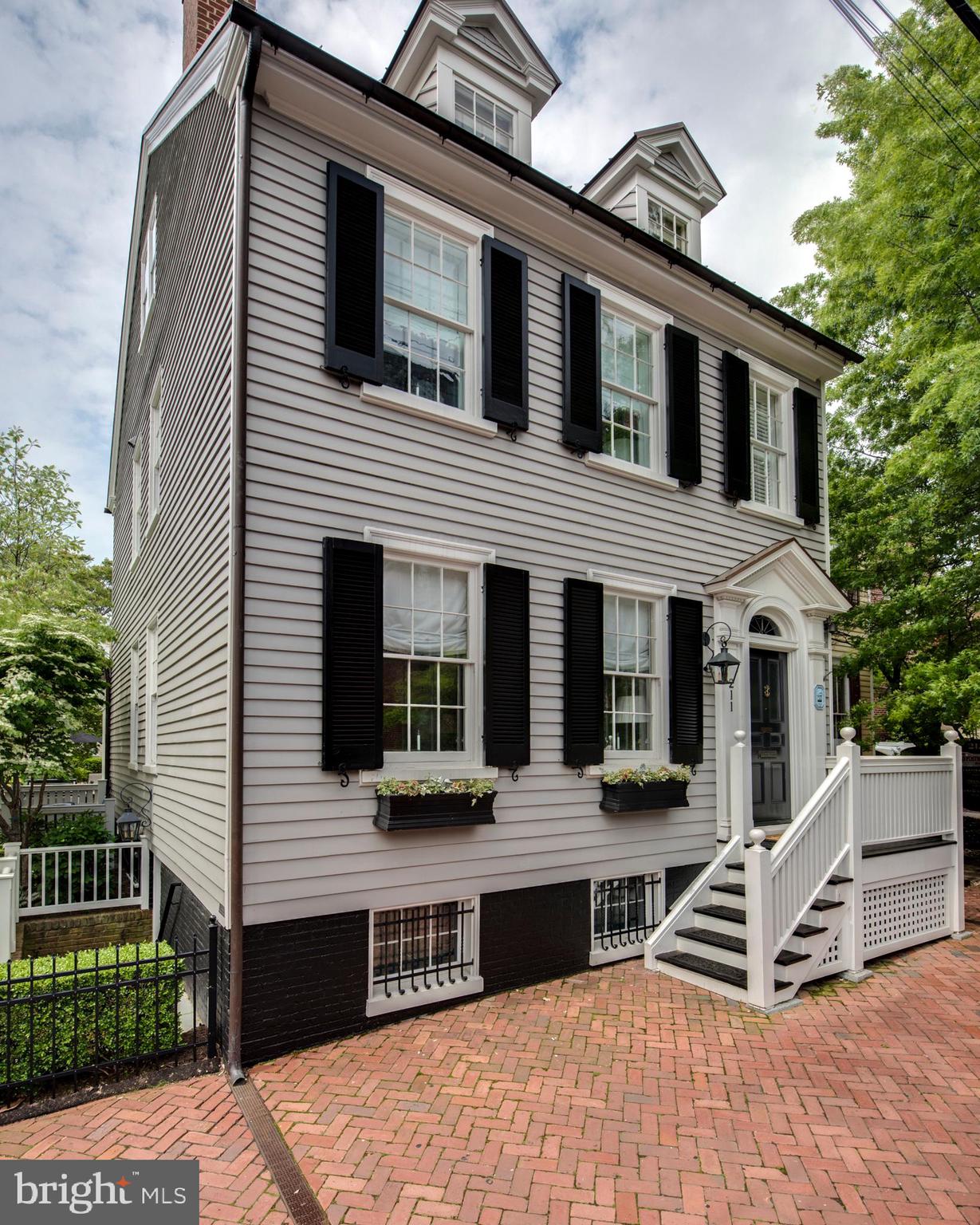 HISTORIC DISTRICT - Residential