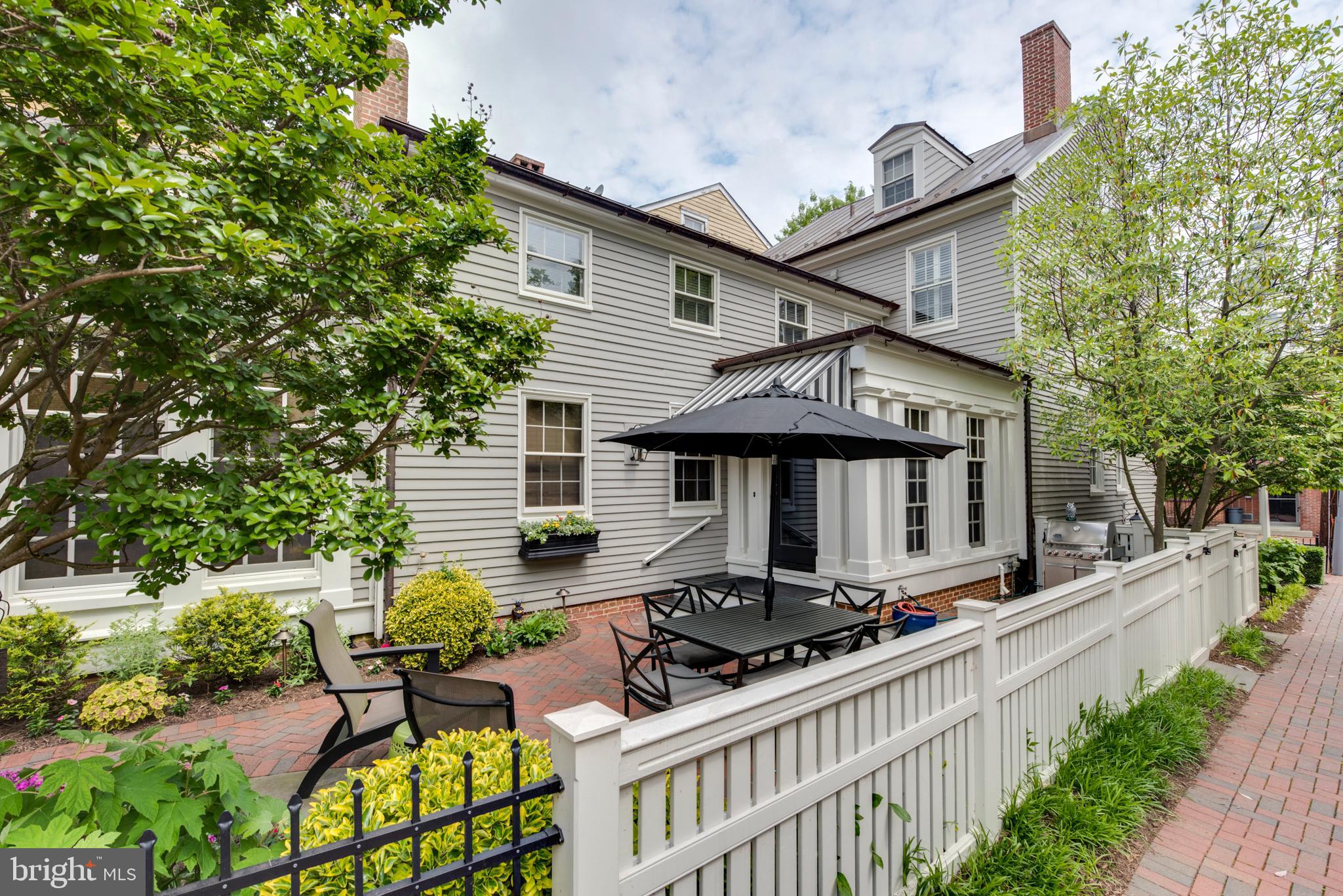 HISTORIC DISTRICT - Residential