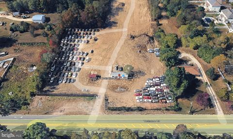 Photo of 317 N Tuckahoe Road, WILLIAMSTOWN, NJ 08094 (MLS # NJGL2069960)