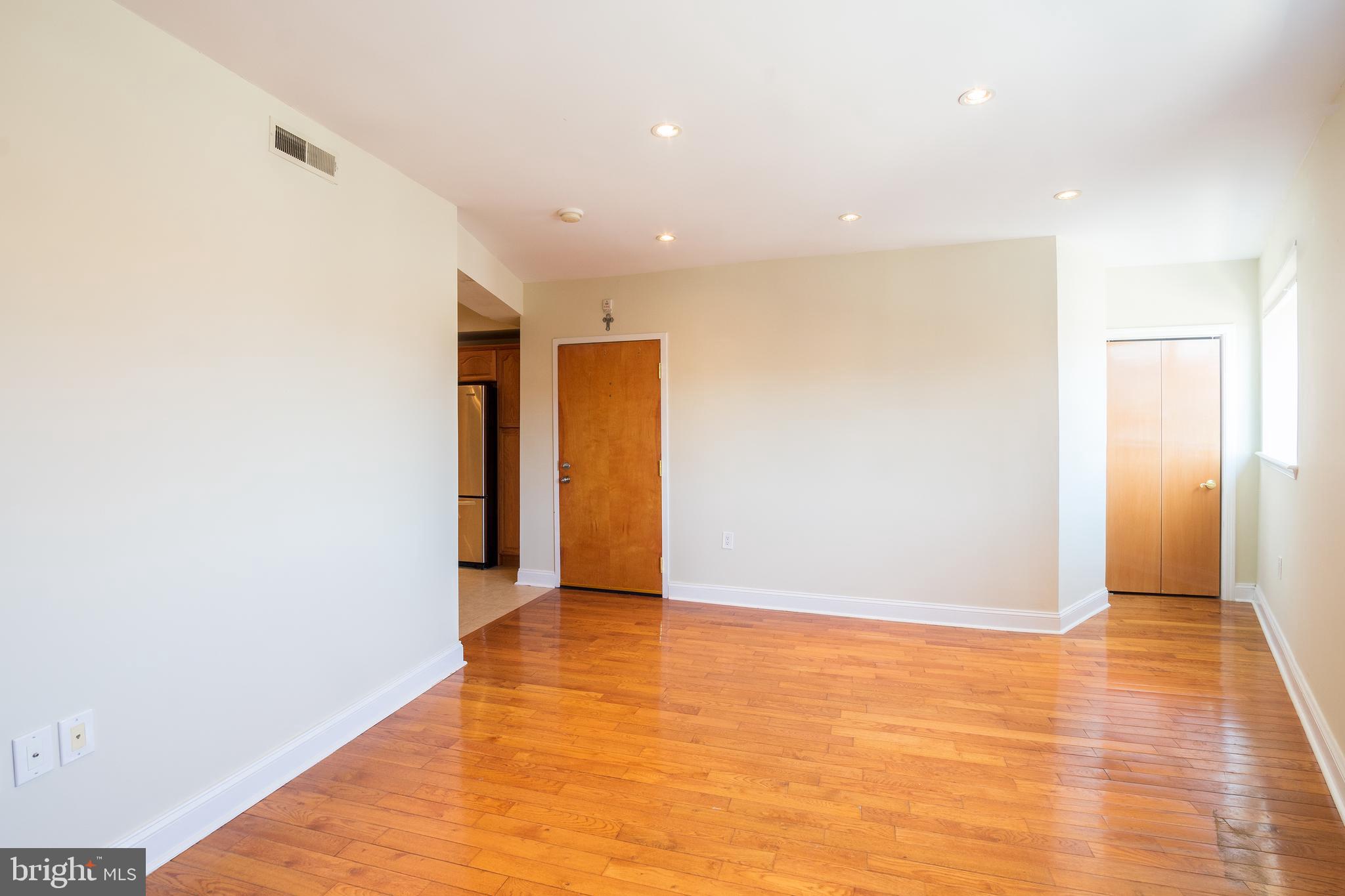 PHILADELPHIA (SOUTH) - Residential Lease