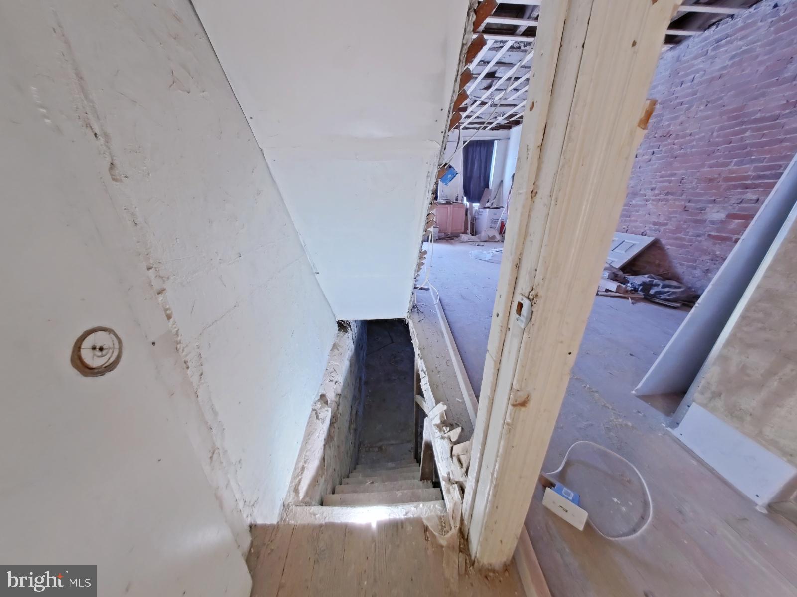 KENSINGTON - Residential