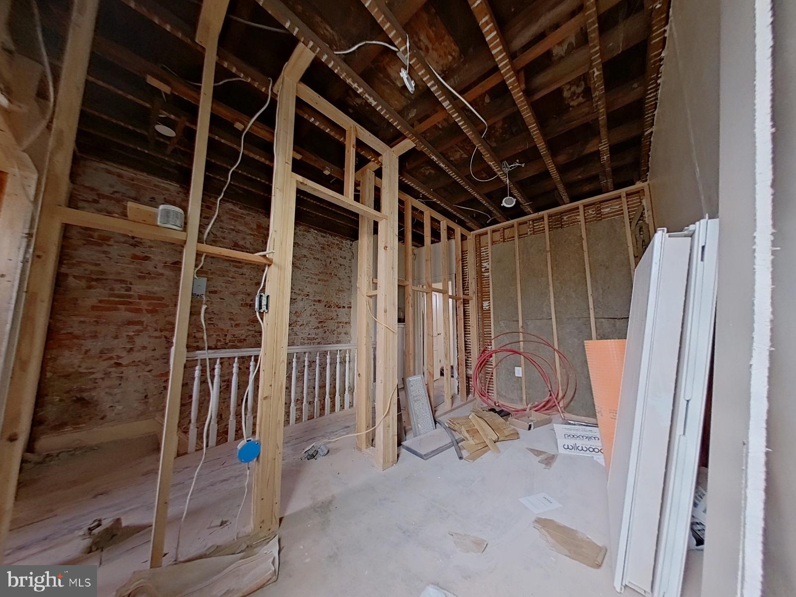 KENSINGTON - Residential