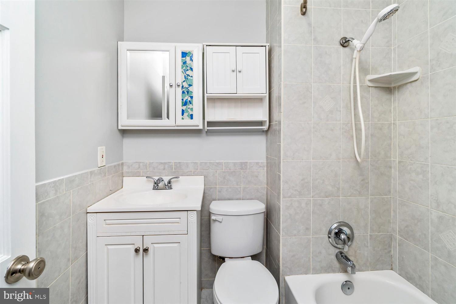 GREEKTOWN - Residential