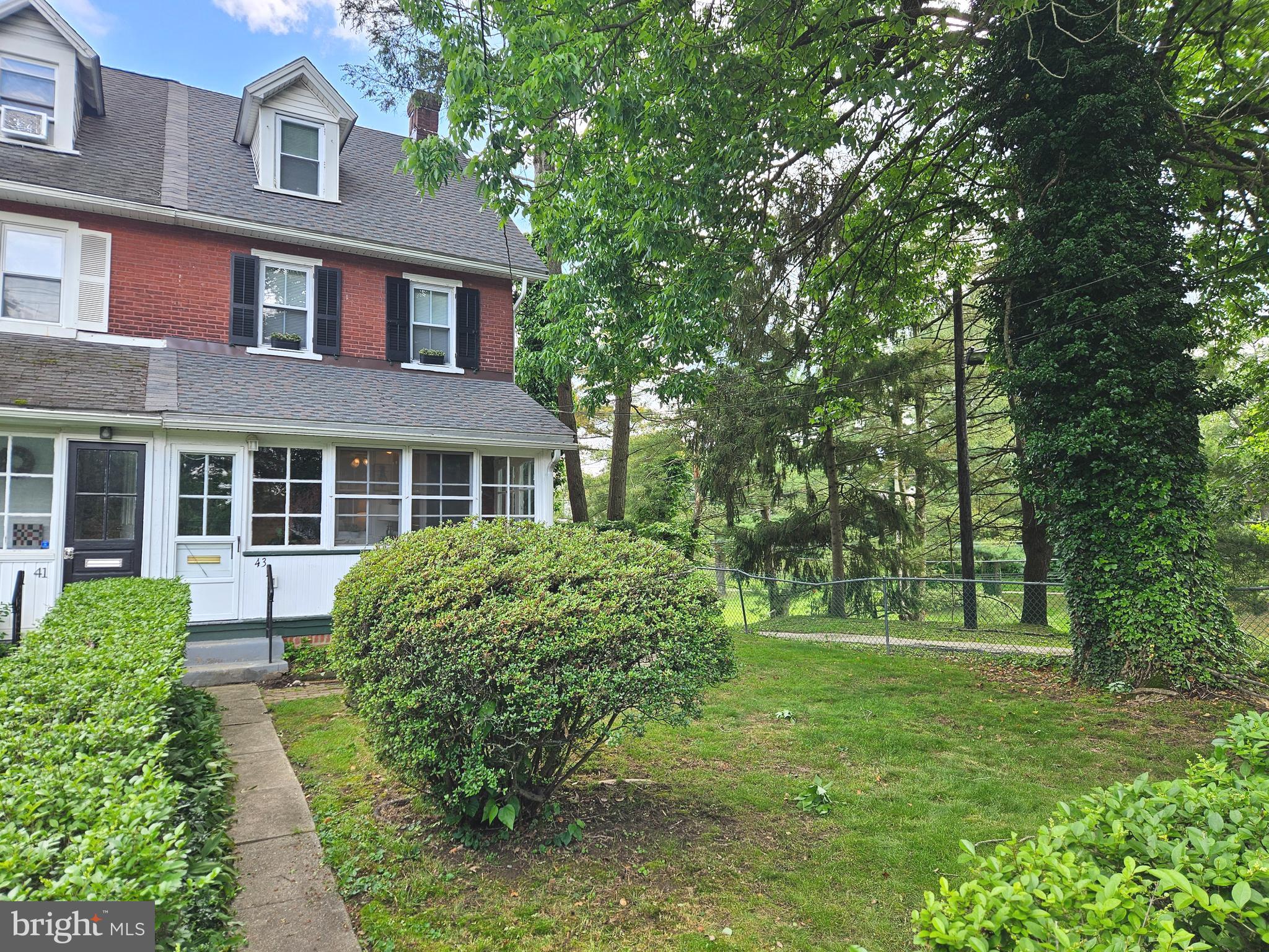 43 LOWRYS LANE