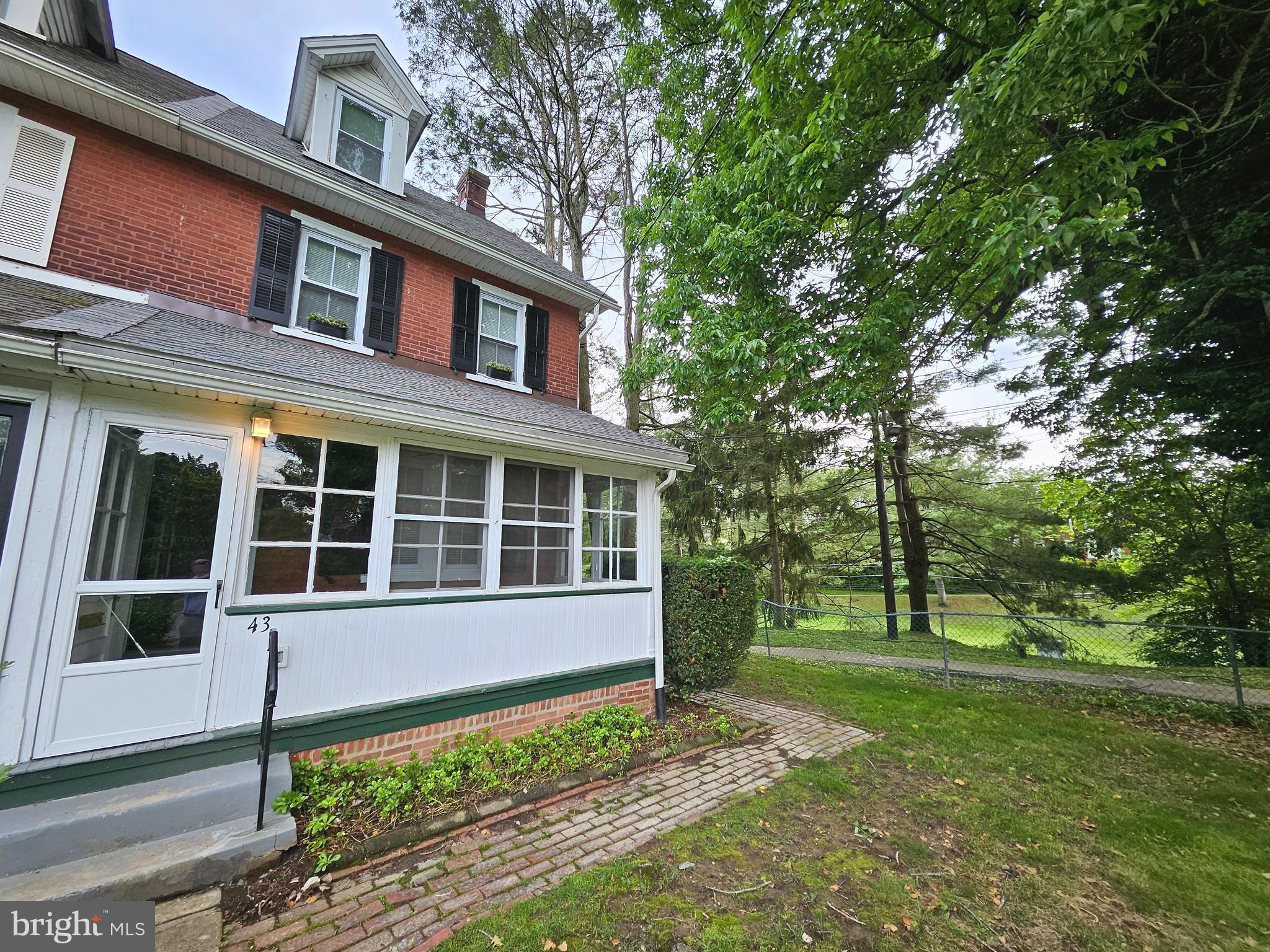 43 LOWRYS LANE