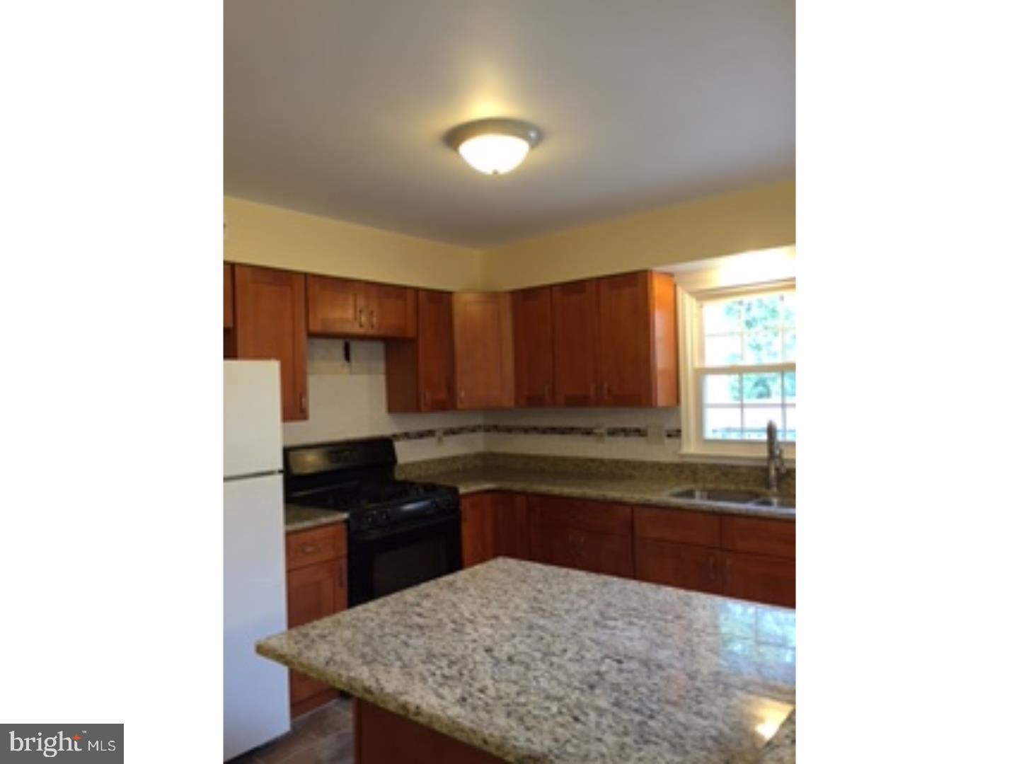 MAPLE POINT - Residential Lease