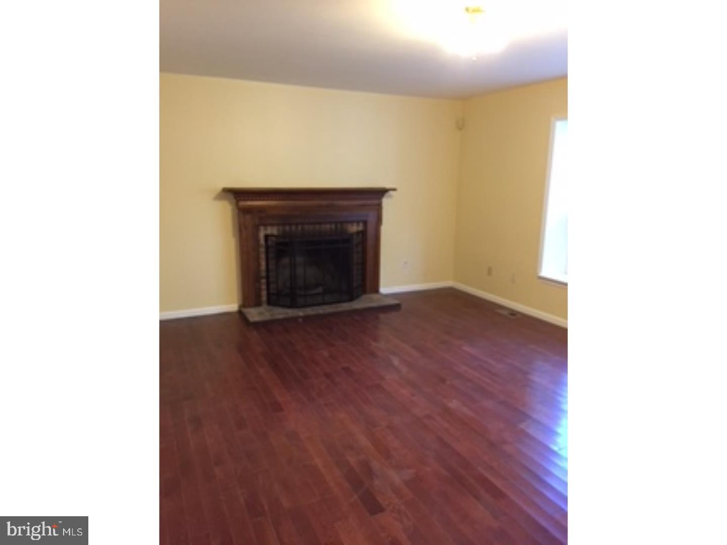 MAPLE POINT - Residential Lease