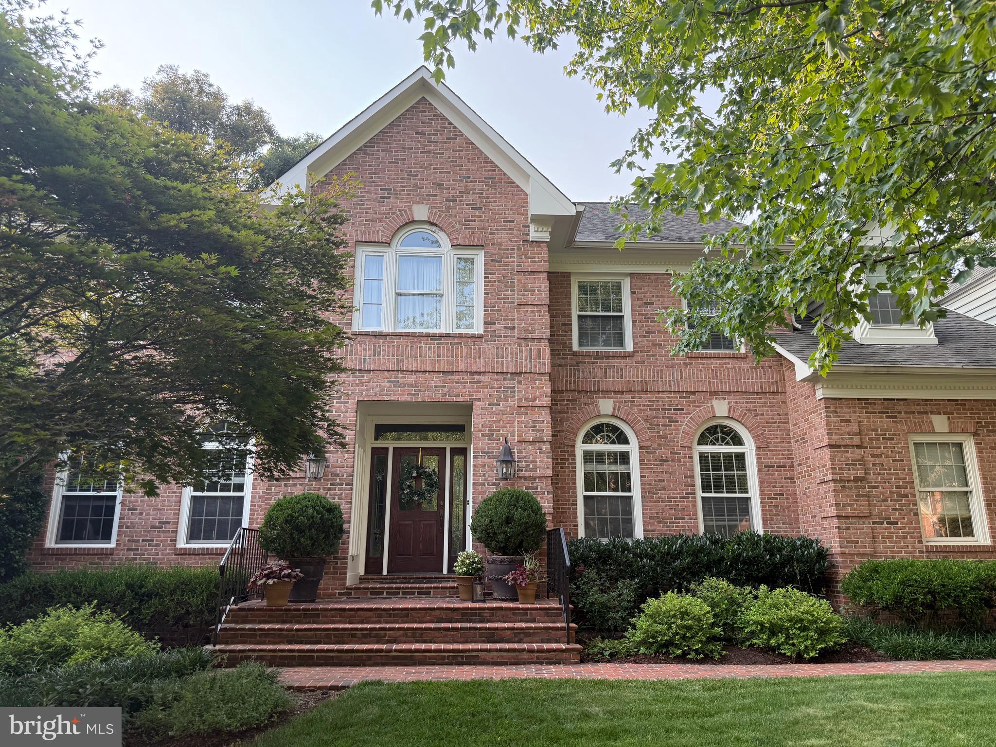 3285 WILLOW GLEN DRIVE