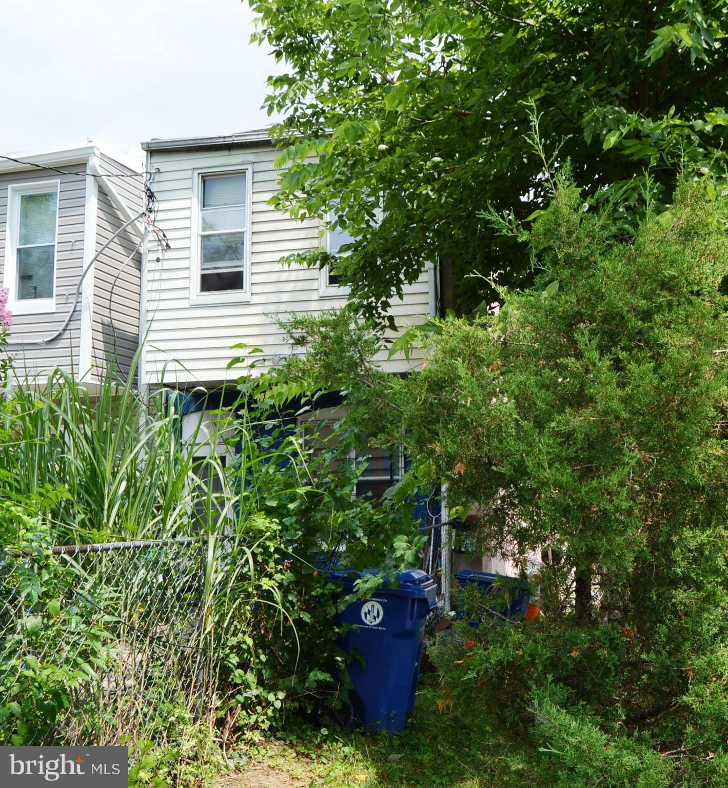 1702 N SMALLWOOD STREET N