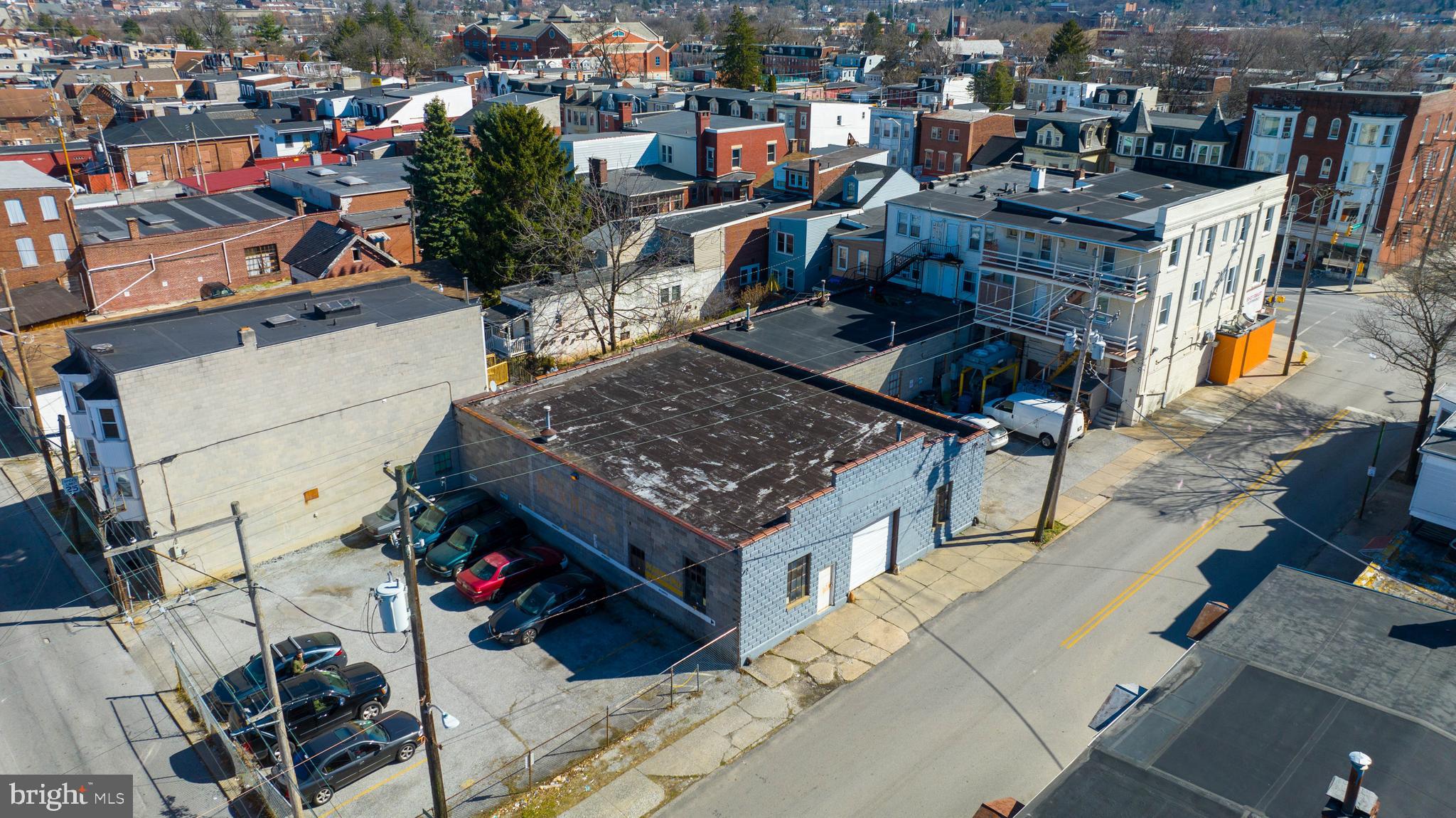 667 W MARKET STREET