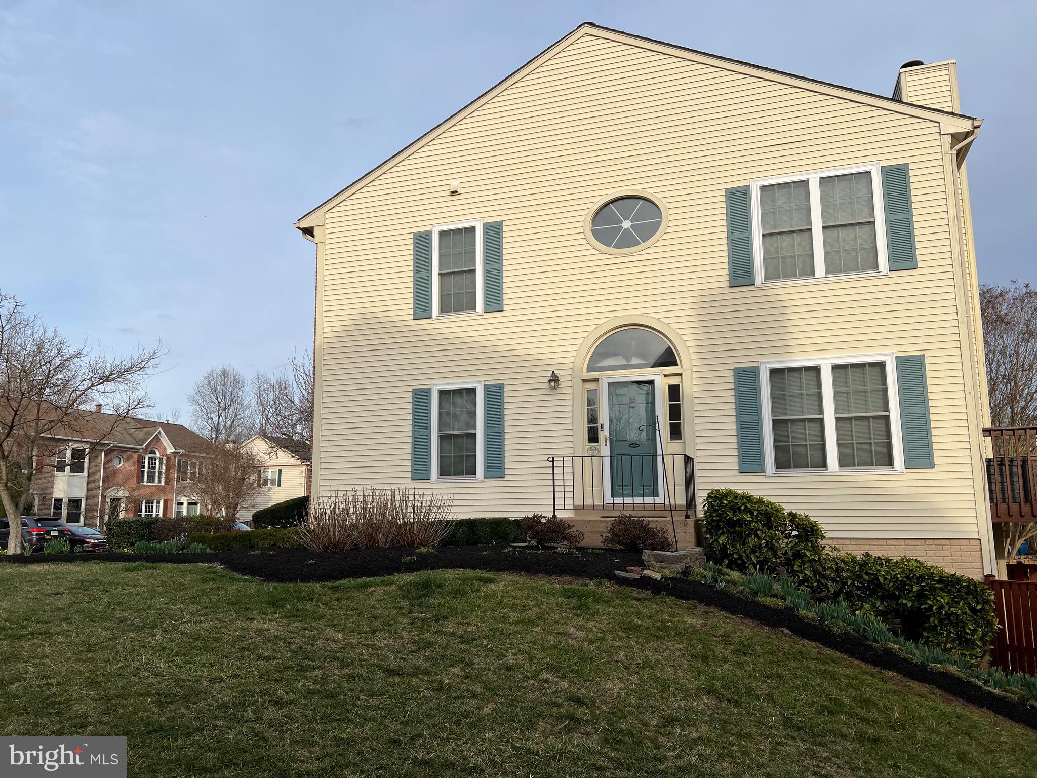 LIFESTYLE AT SULLY STATION - Residential