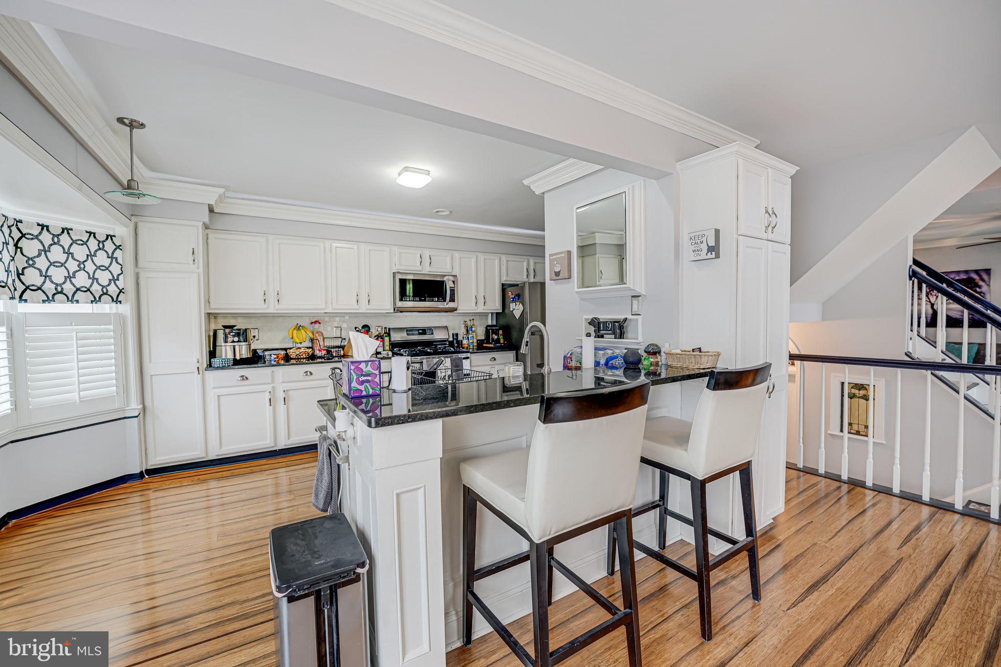 LIFESTYLE AT SULLY STATION - Residential