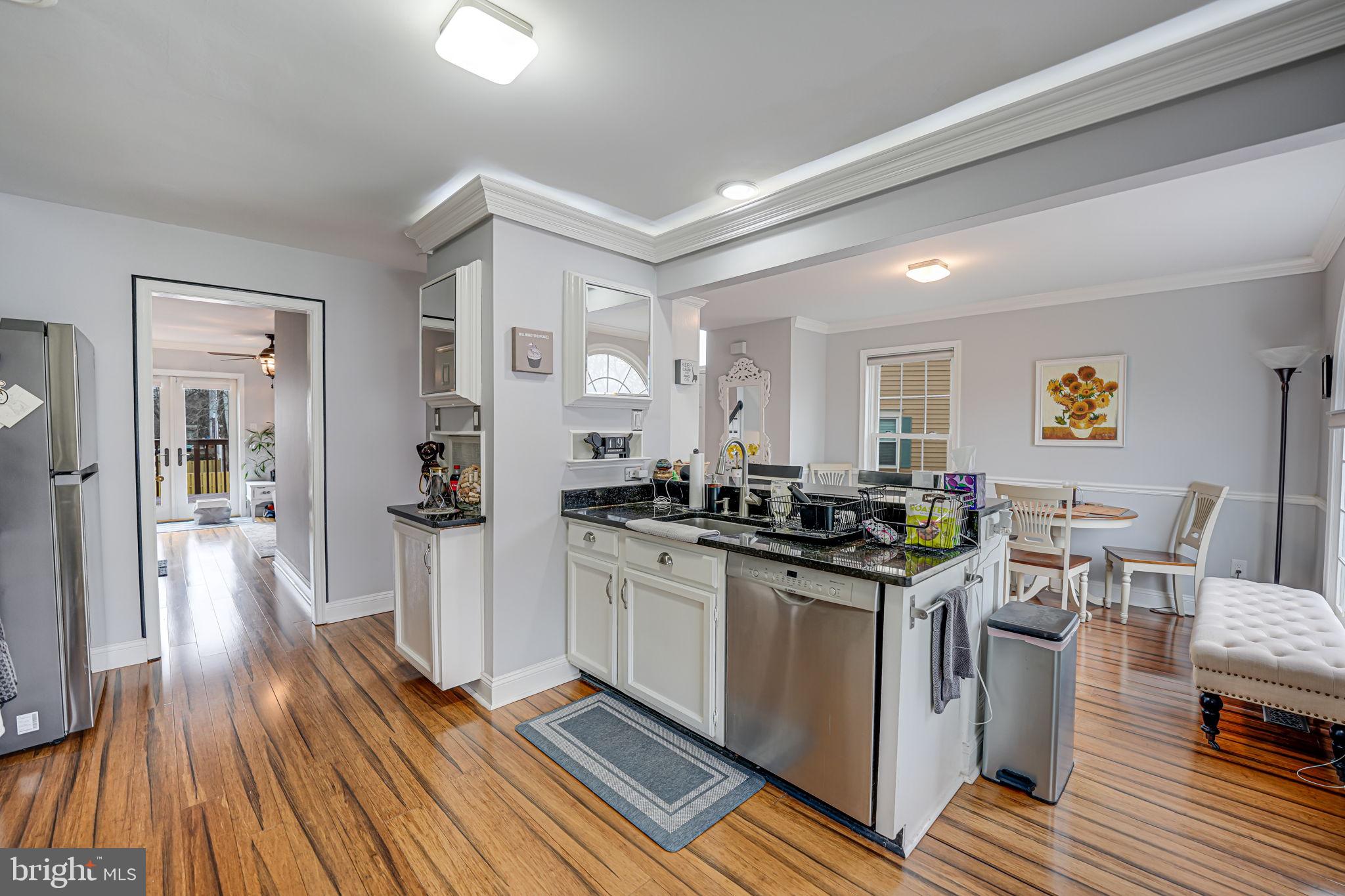 LIFESTYLE AT SULLY STATION - Residential