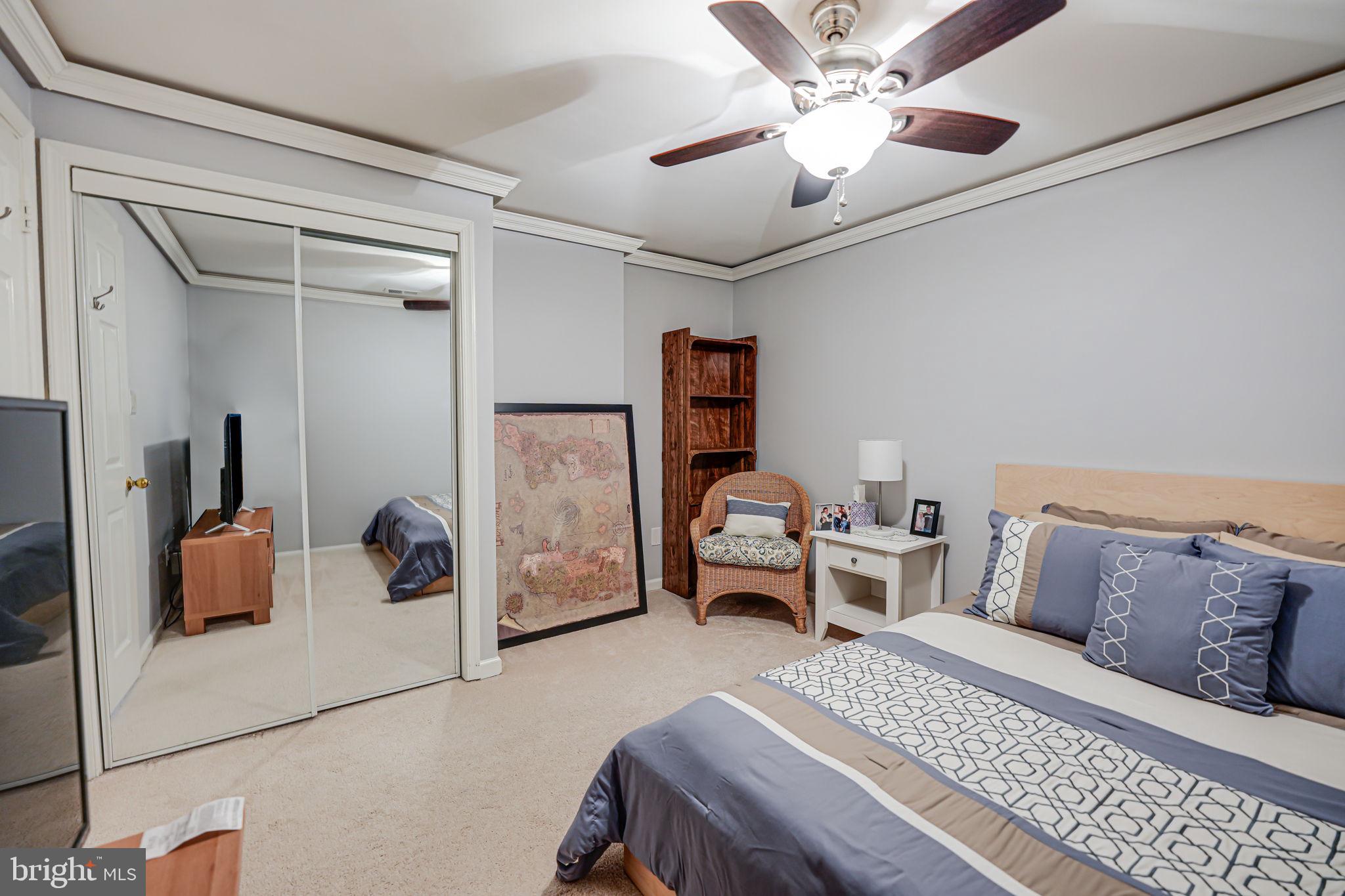 LIFESTYLE AT SULLY STATION - Residential