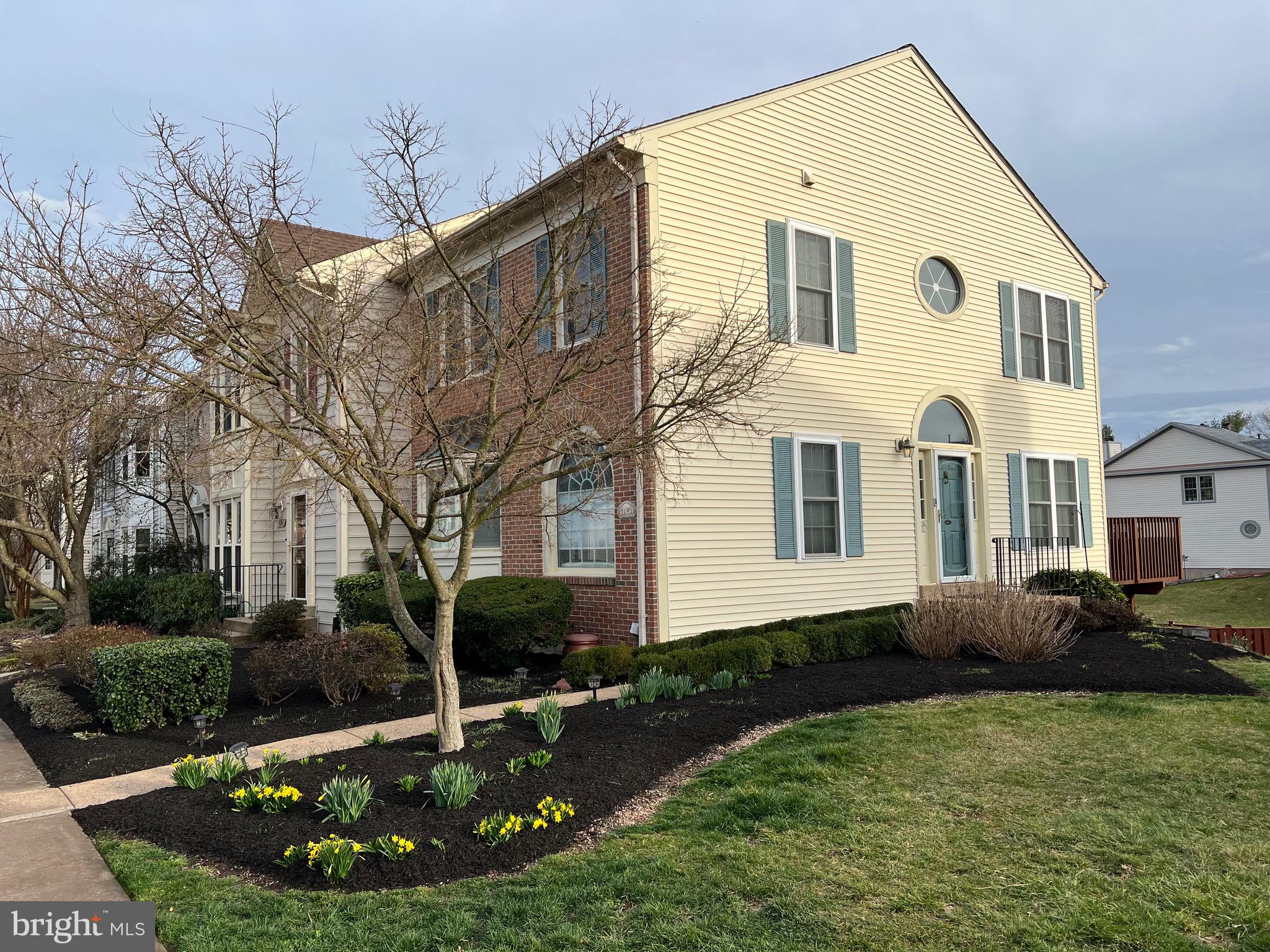 LIFESTYLE AT SULLY STATION - Residential