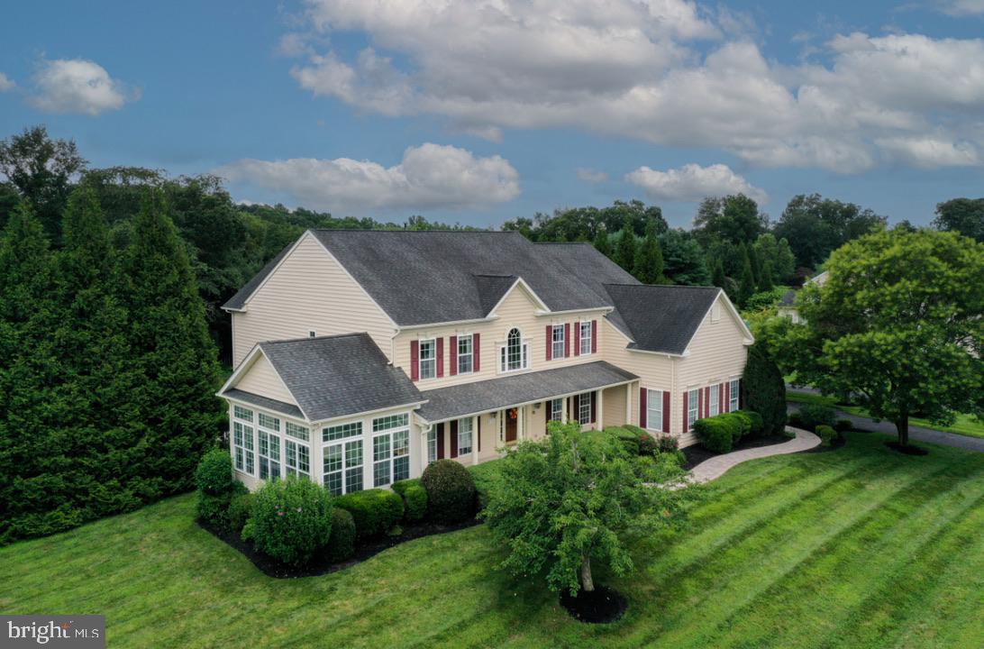 Welcome to 602 Corsair Court — a stunning 5-bedroom, 4.5-bath colonial on nearly 2 acres in Sykesville’s desirable Freedom Hills Farm. With over 6,800 sq ft of finished space, this home offers exceptional flexibility, including a fully finished basement with a true in-law suite featuring its own kitchen and full bath.
Highlights include a grand two-story foyer, formal living and dining rooms with elegant trim, a main-level office, and a sun-drenched morning room. The gourmet kitchen boasts granite counters, stainless steel appliances, a double oven, gas cooktop, and large island — opening to a spacious family room with gas fireplace. Upstairs, the primary suite features a newly updated spa-like bath and walk-in closet. Four additional bedrooms and bathrooms provide plenty of room for everyone. Step outside to a fenced-in backyard and private patio, ideal for entertaining, pets, or play. A 3-car garage and quiet cul-de-sac location complete the package — all just minutes from top-rated schools, shopping, and commuter routes.