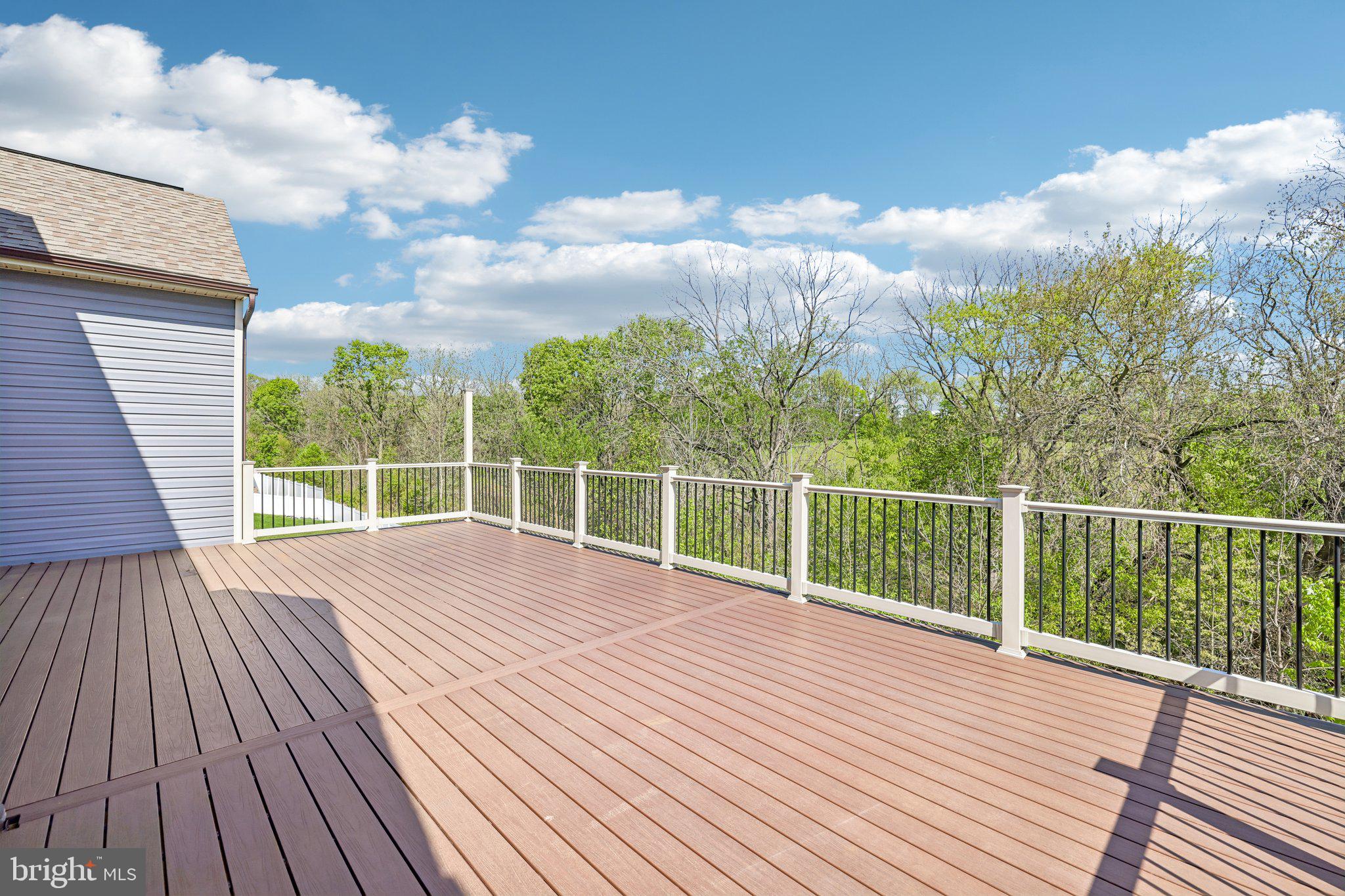 TUSCARORA CREEK - Residential