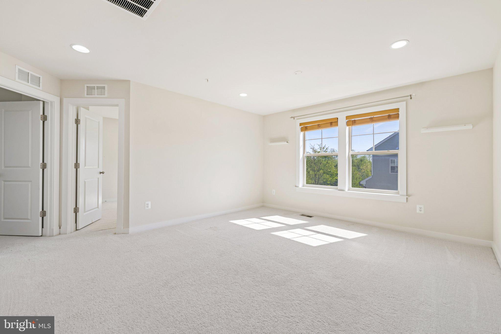 TUSCARORA CREEK - Residential