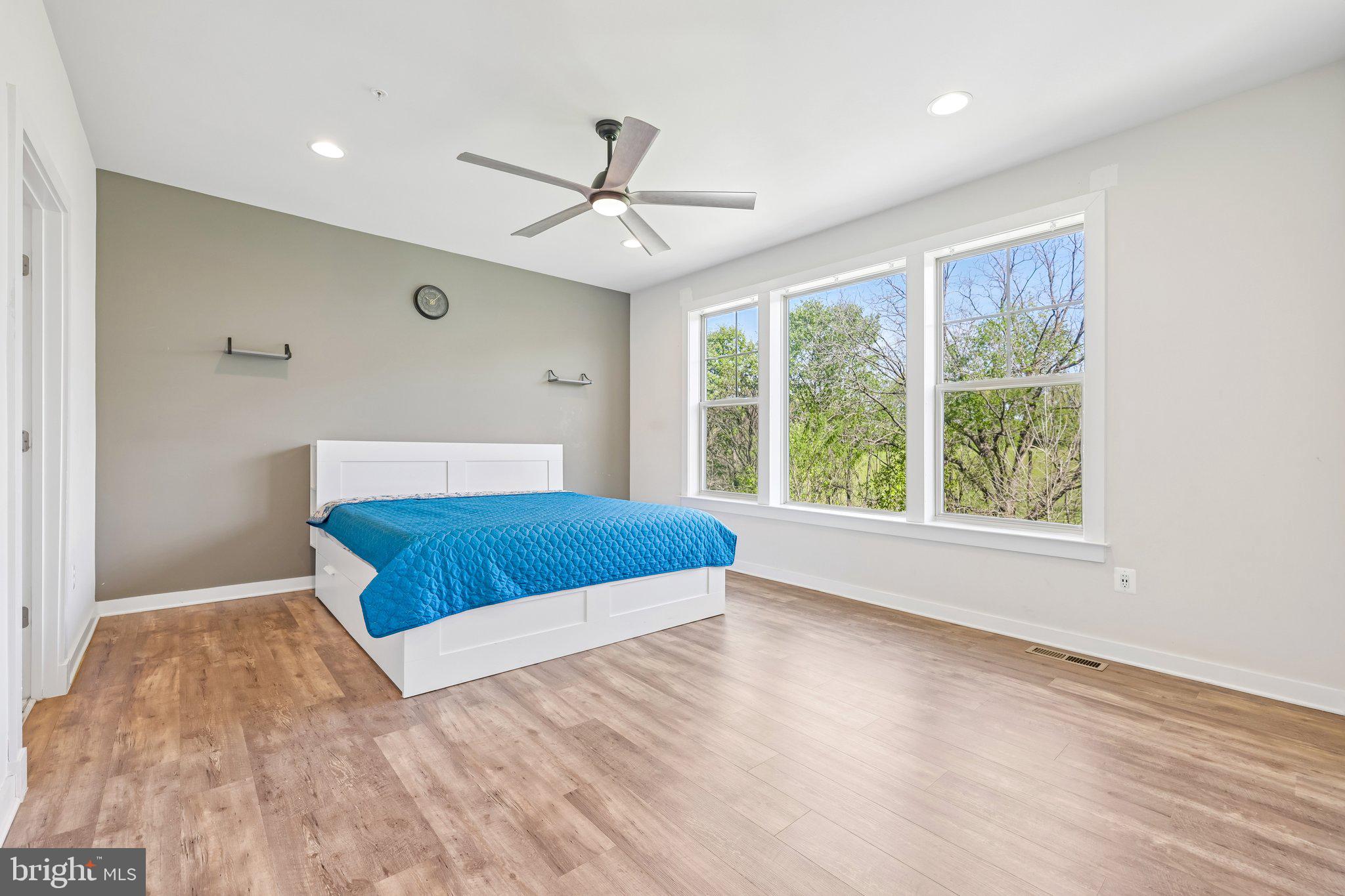 TUSCARORA CREEK - Residential