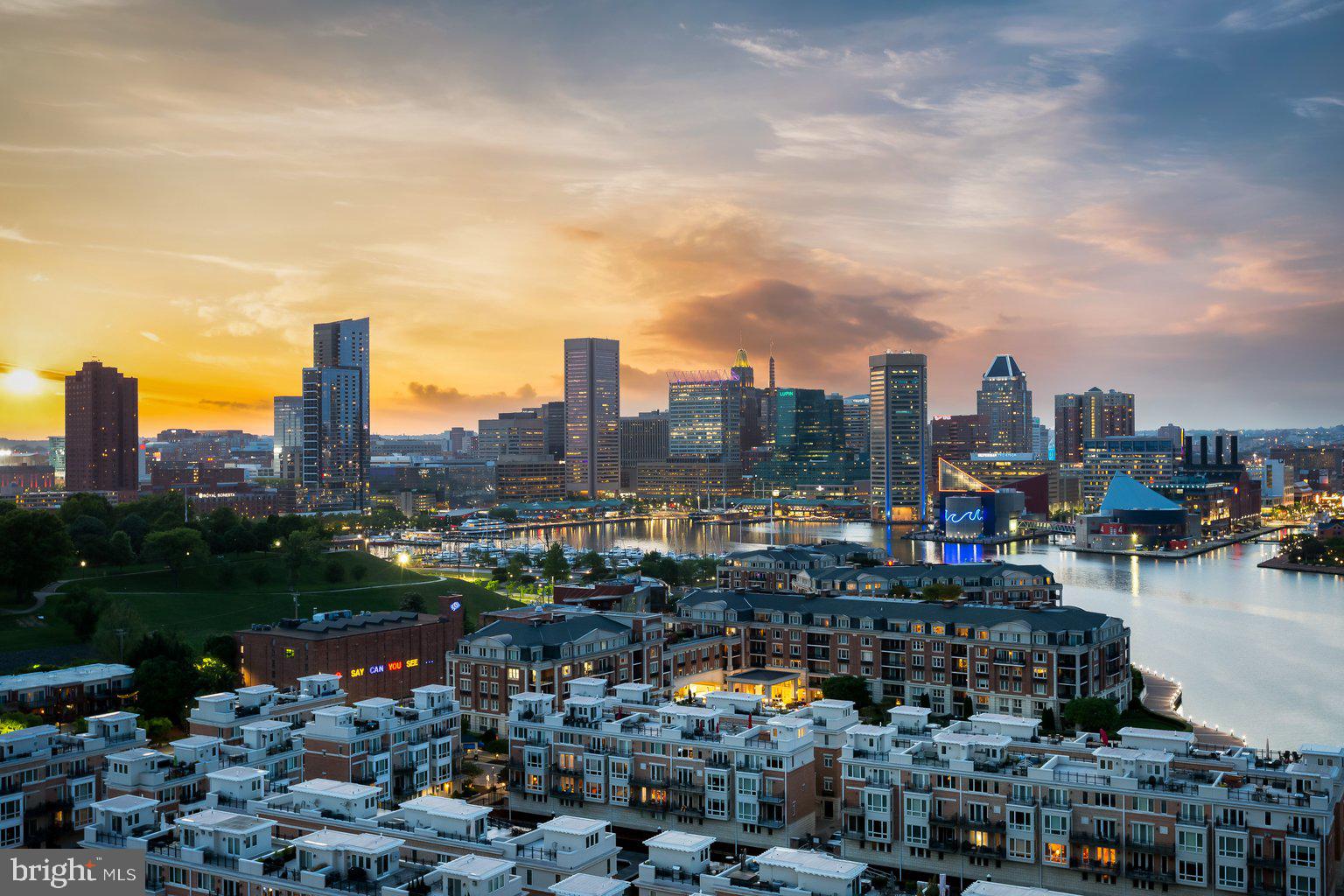 HARBORVIEW TOWERS - Residential