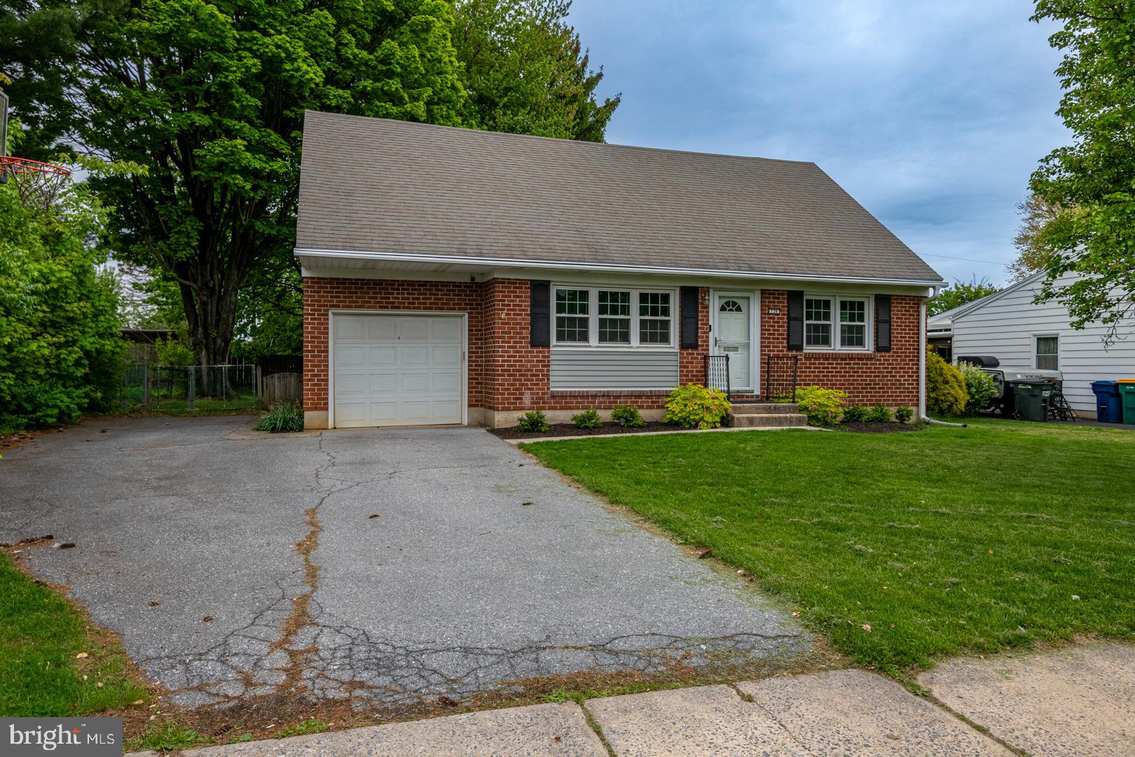 136 BRADLEY AVENUE