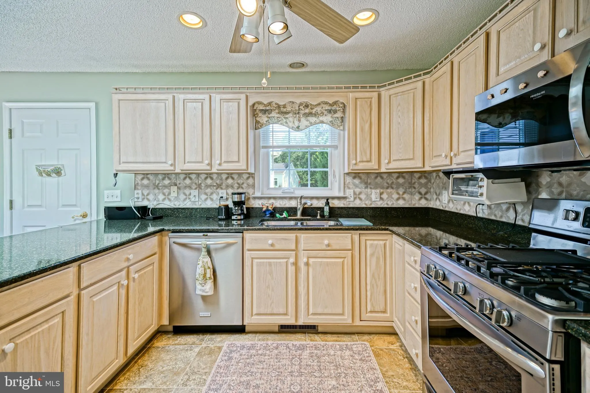 Lewes, Delaware 19958, United States, 3 Bedrooms Bedrooms, ,2 BathroomsBathrooms,Residential,Active,181518