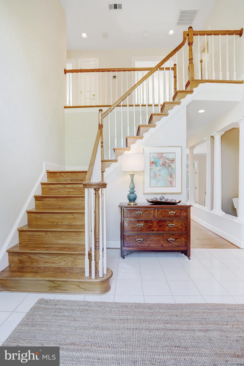 SPY HILL - Residential