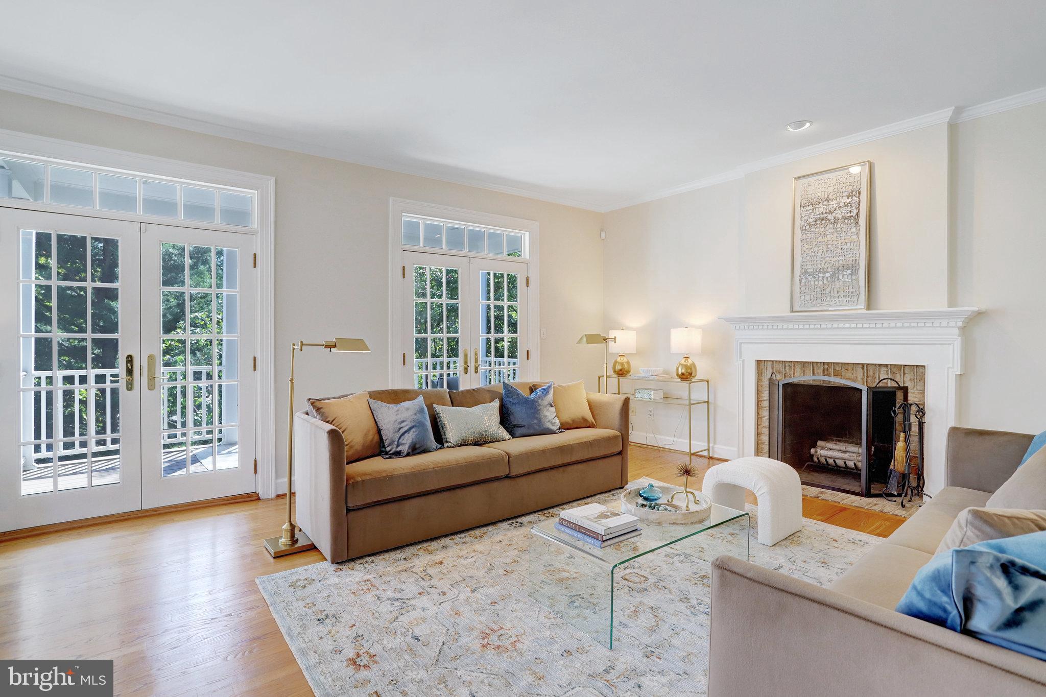 SPY HILL - Residential