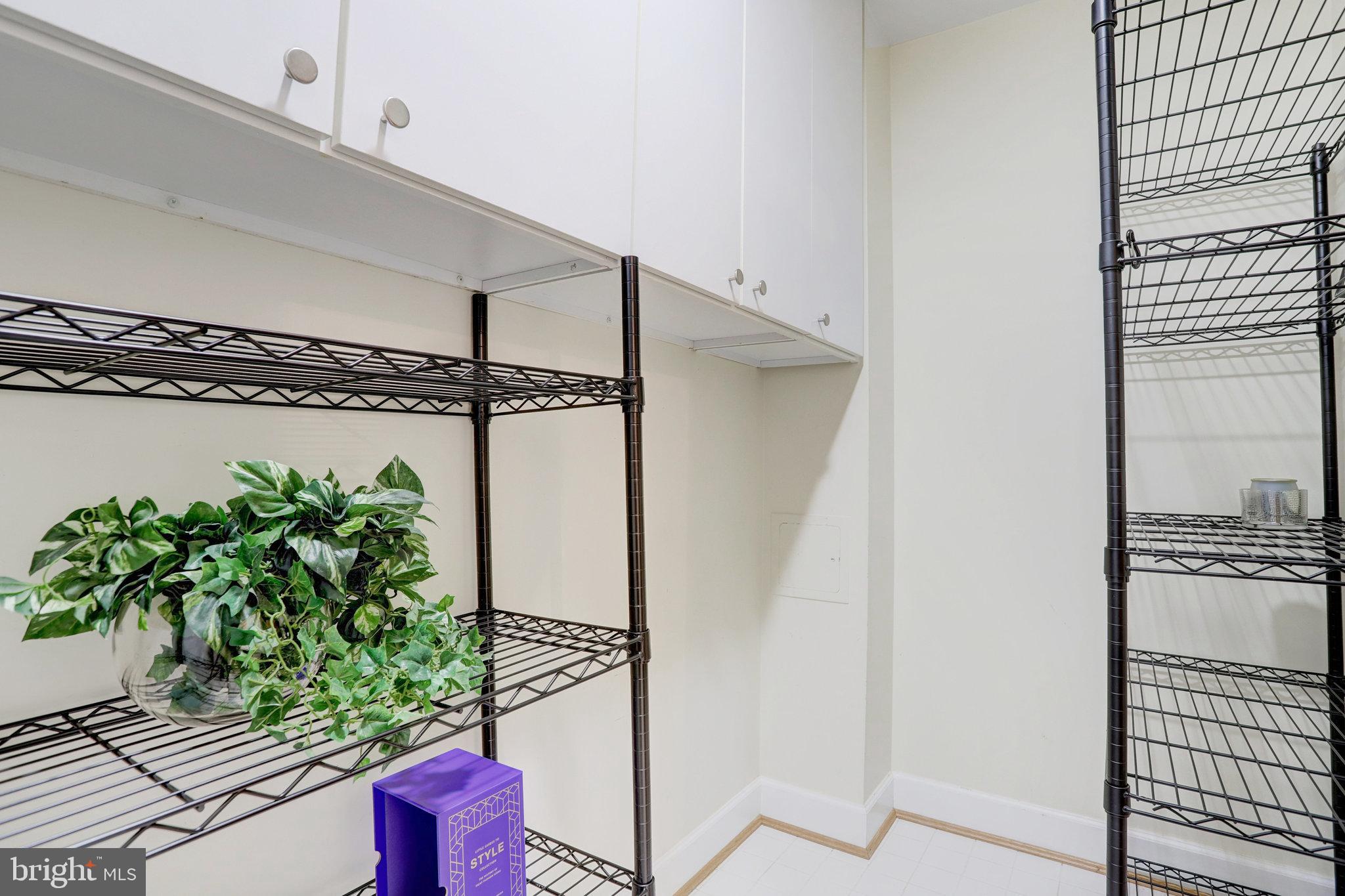 SPY HILL - Residential