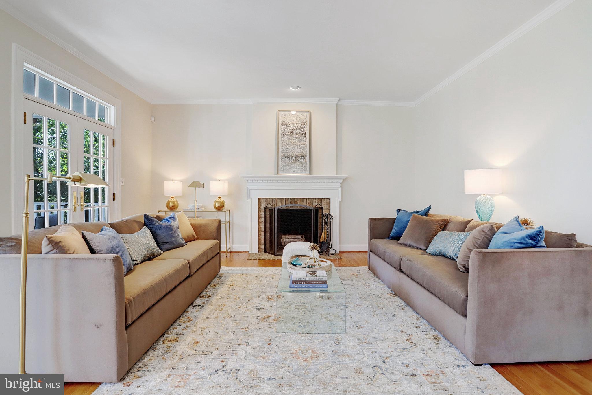 SPY HILL - Residential