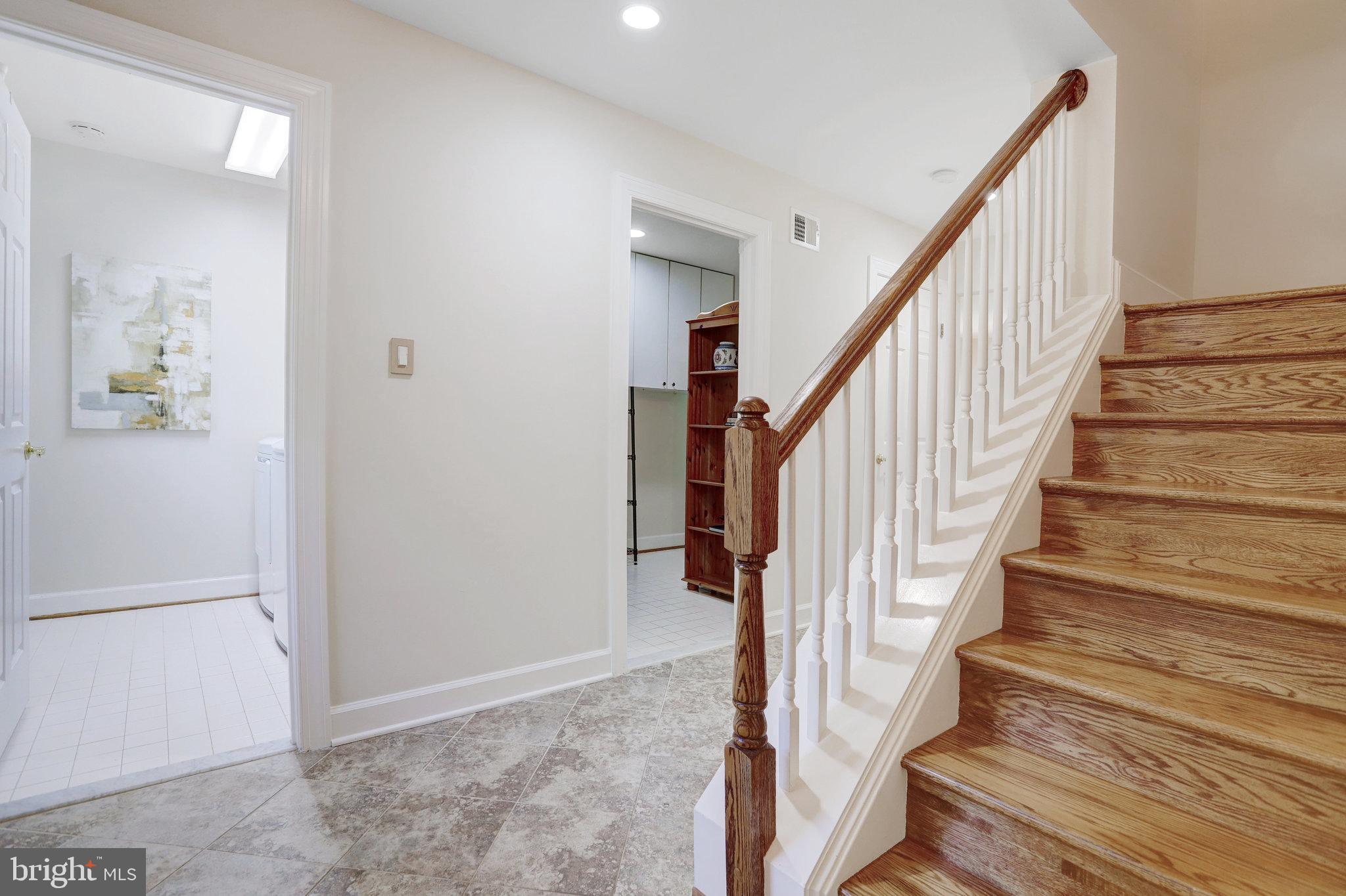 SPY HILL - Residential