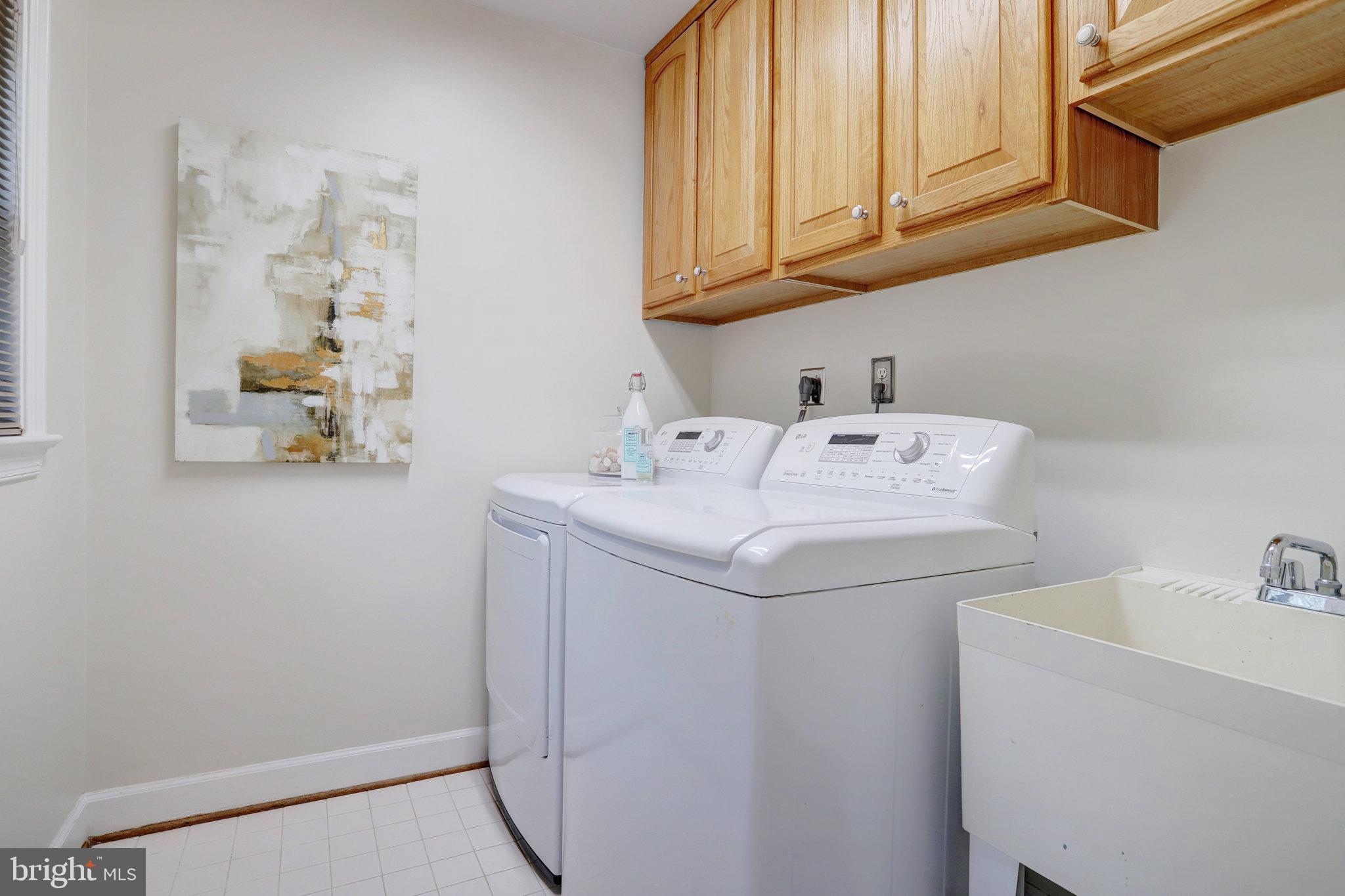 SPY HILL - Residential