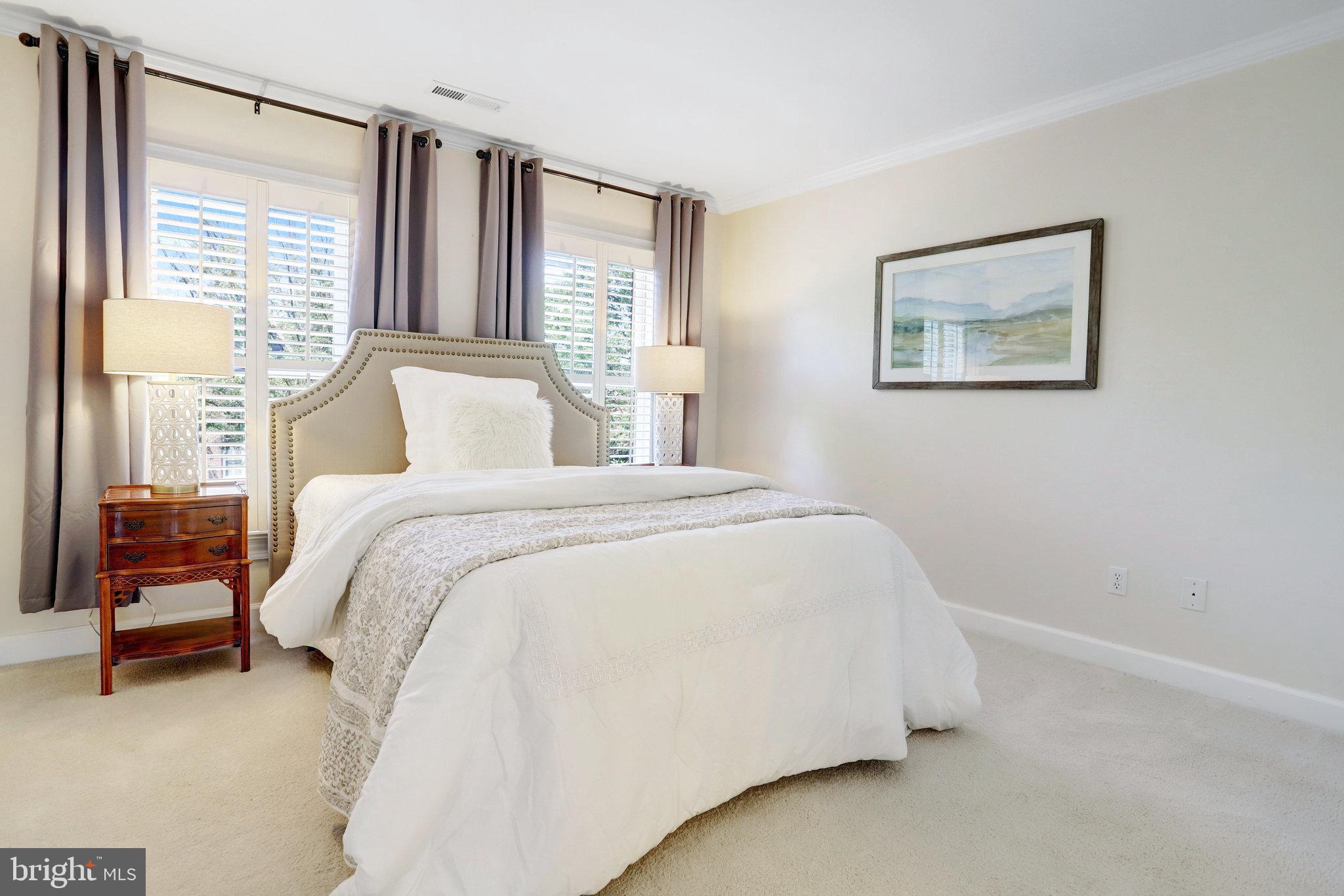 SPY HILL - Residential