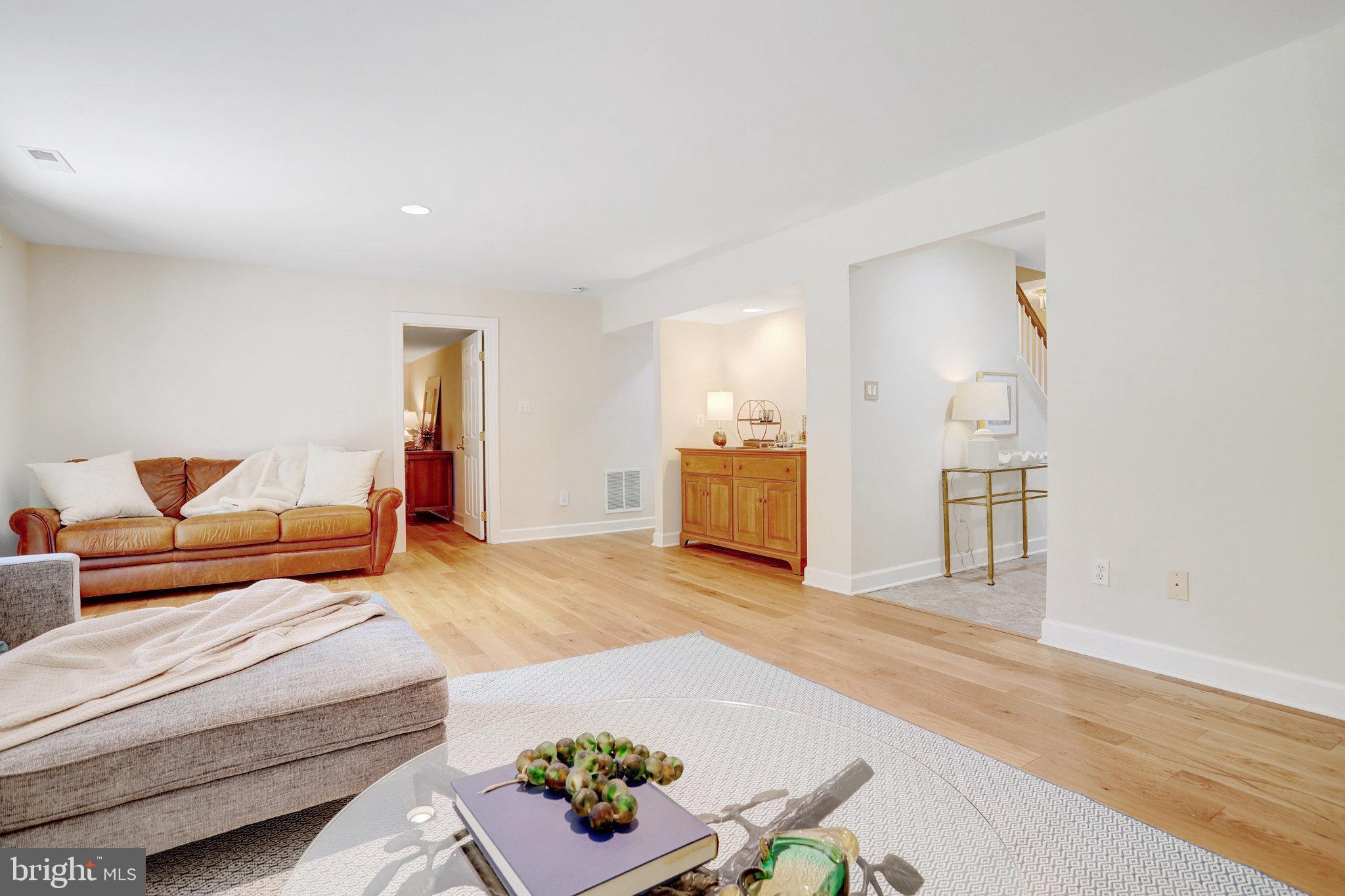 SPY HILL - Residential