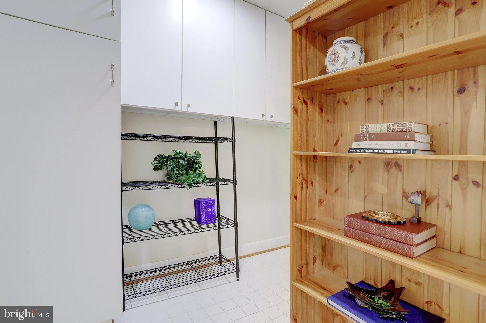 SPY HILL - Residential