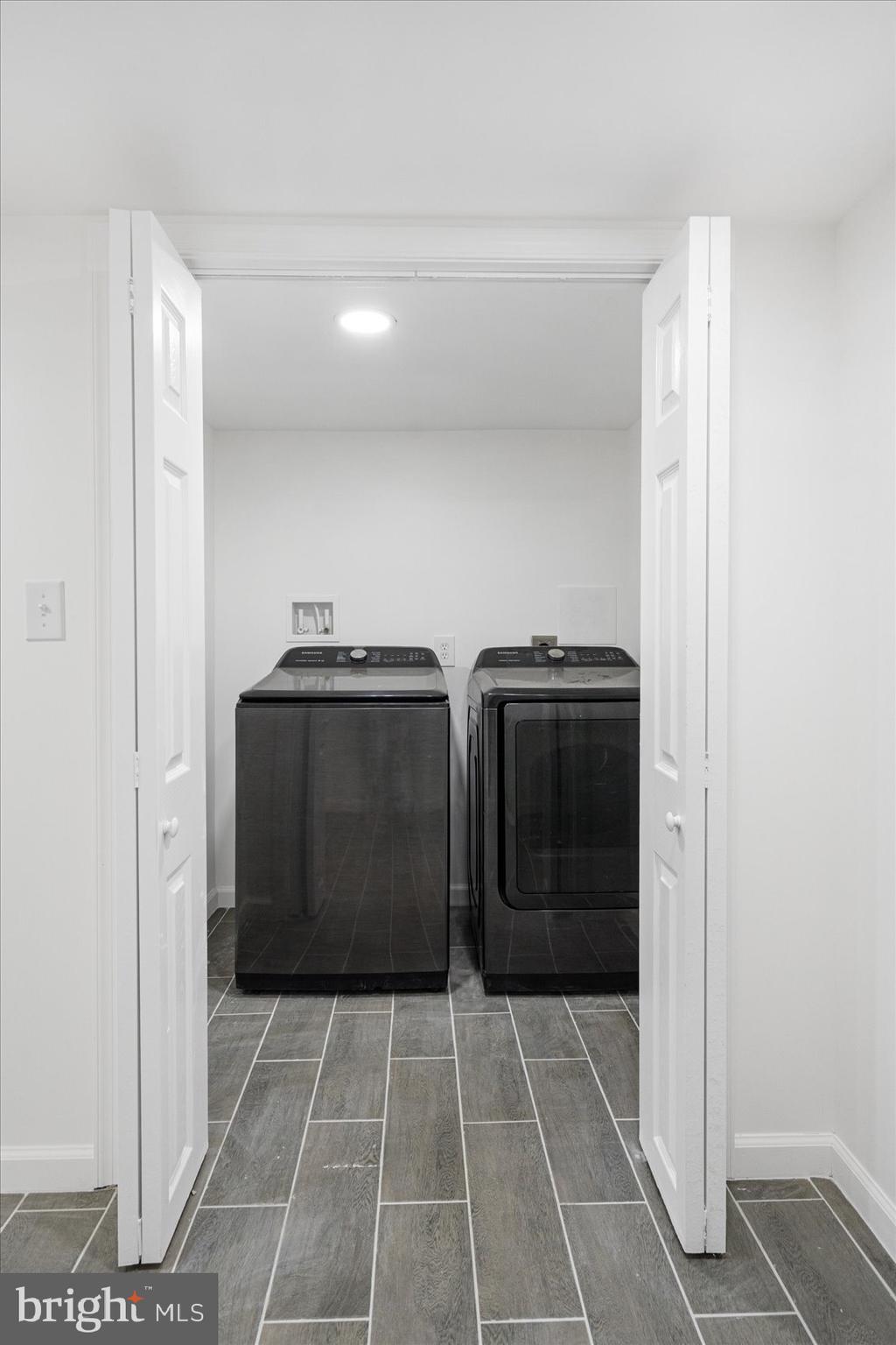 CLIFTON PARK - Residential