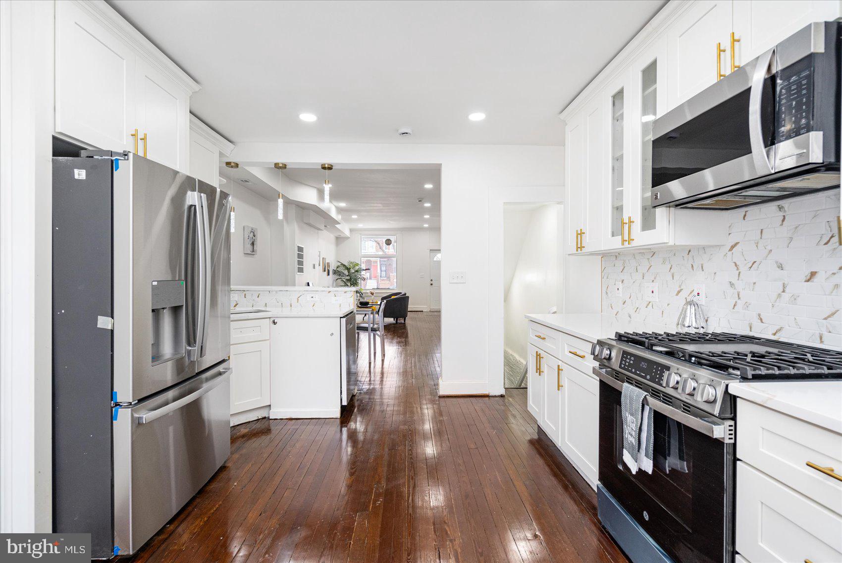 CLIFTON PARK - Residential