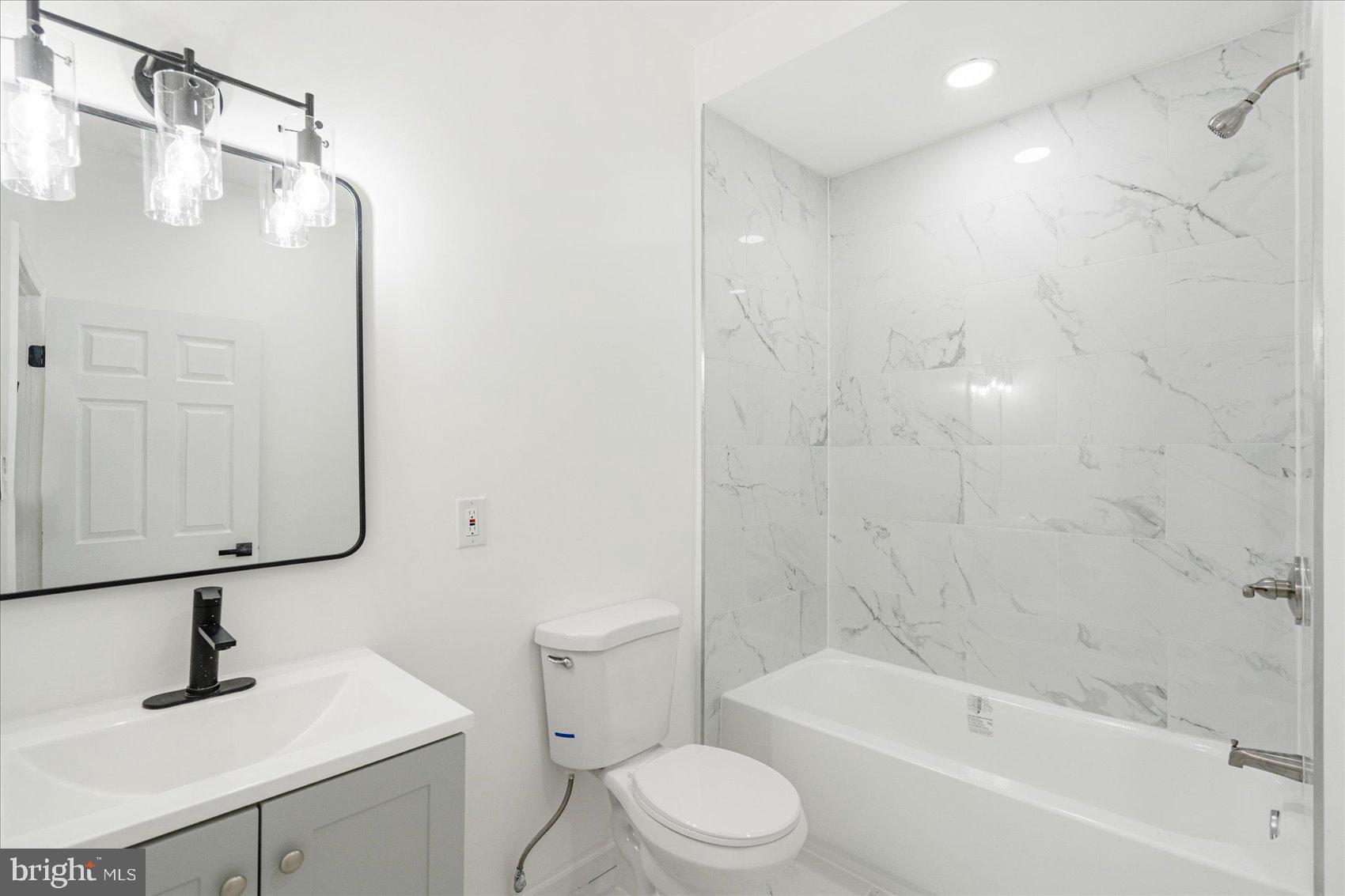 CLIFTON PARK - Residential