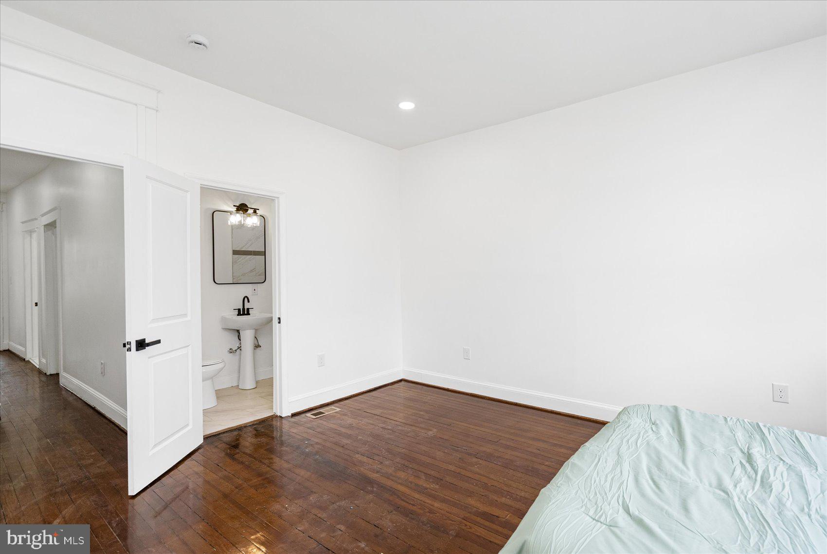 CLIFTON PARK - Residential