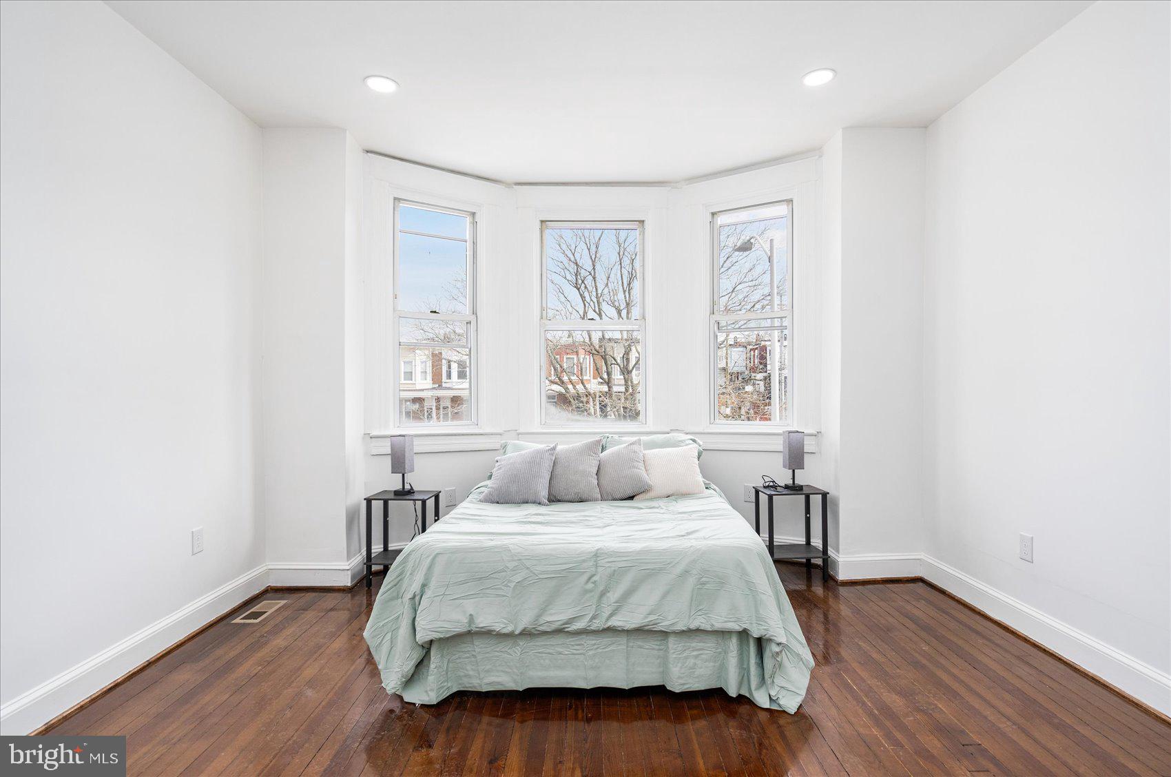 CLIFTON PARK - Residential