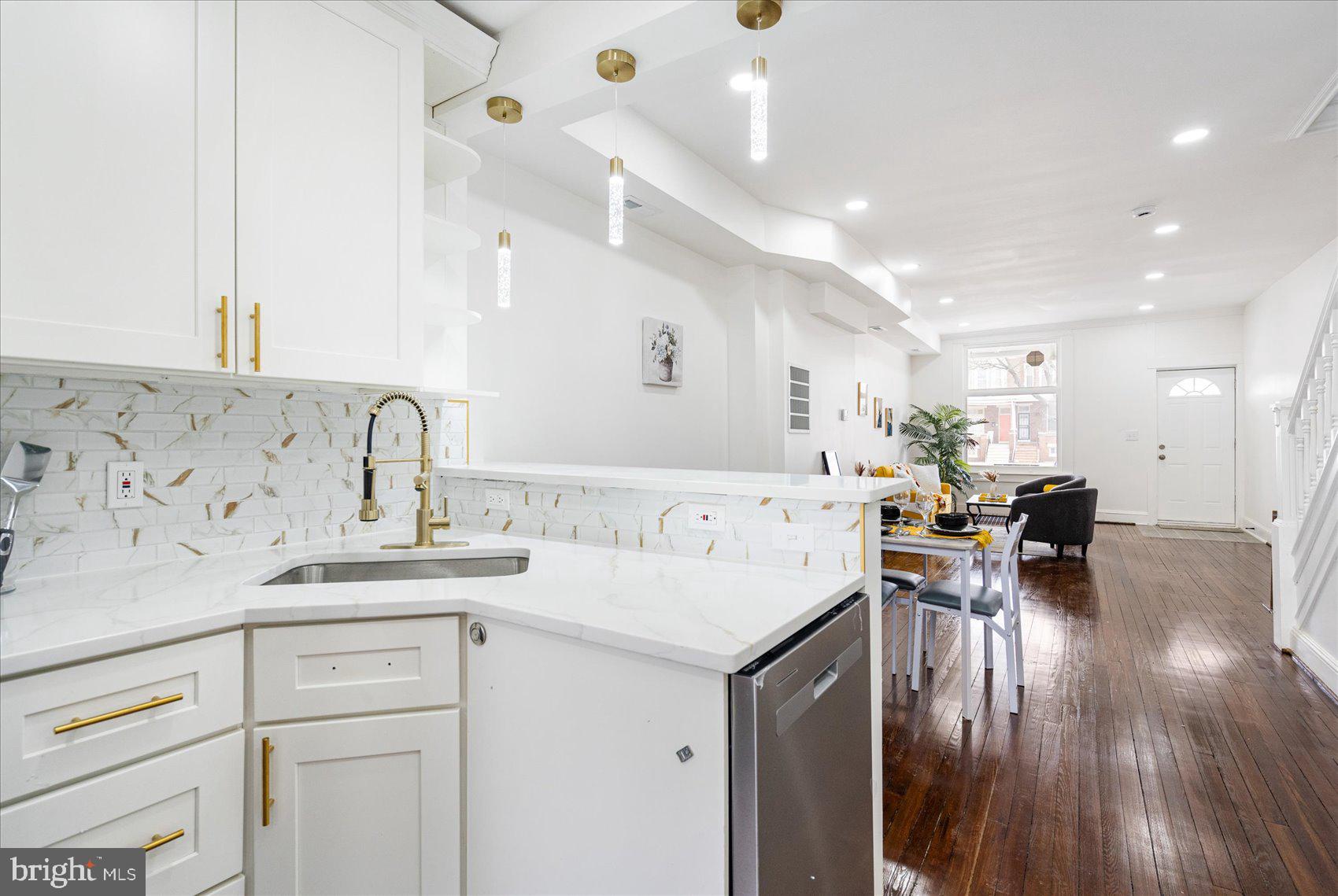 CLIFTON PARK - Residential