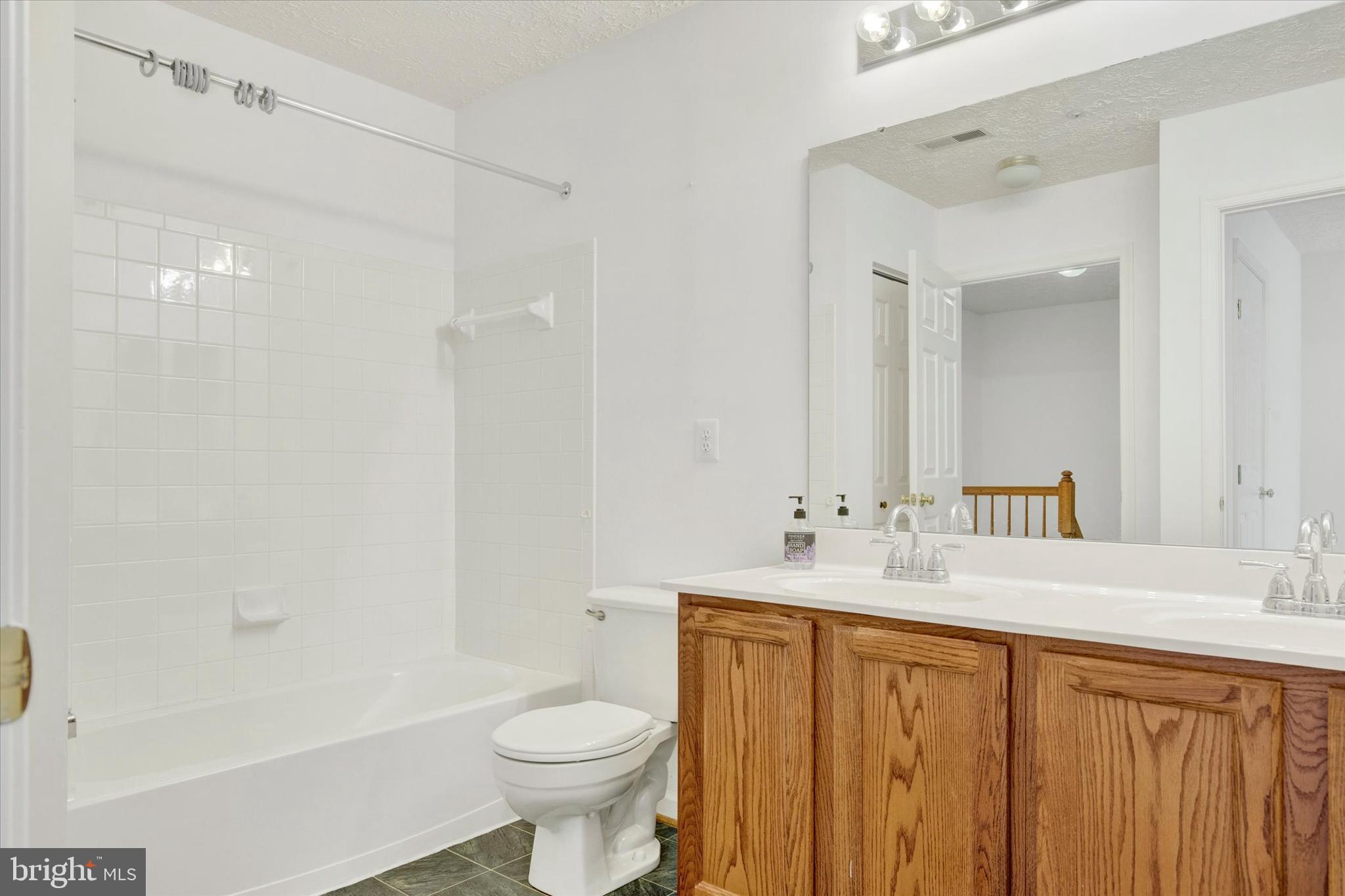 DURHAM MANOR - Residential