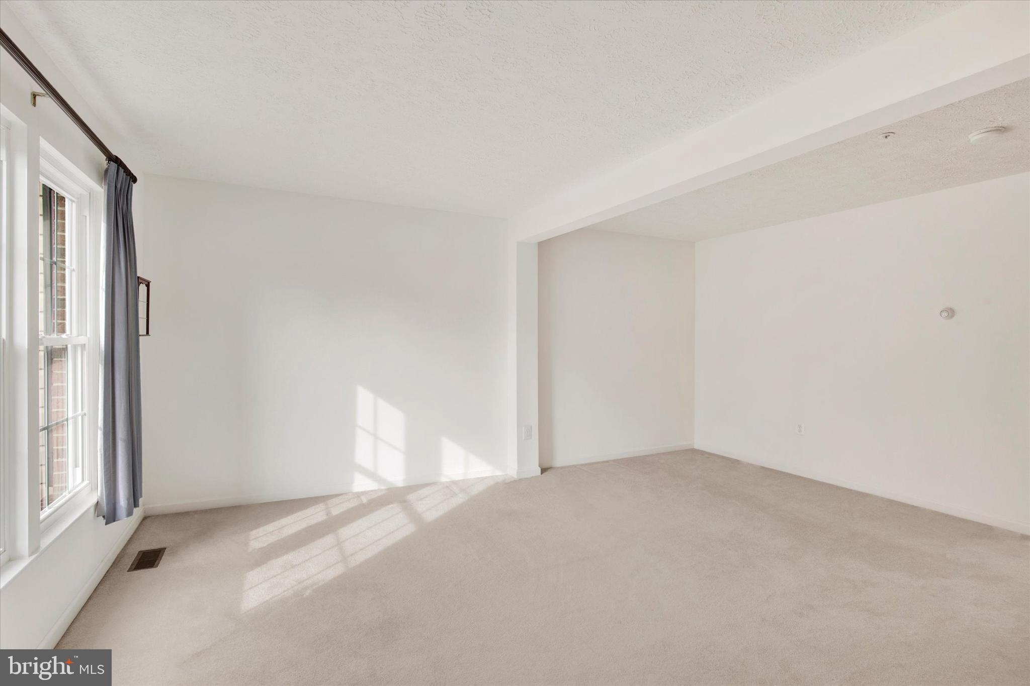 DURHAM MANOR - Residential