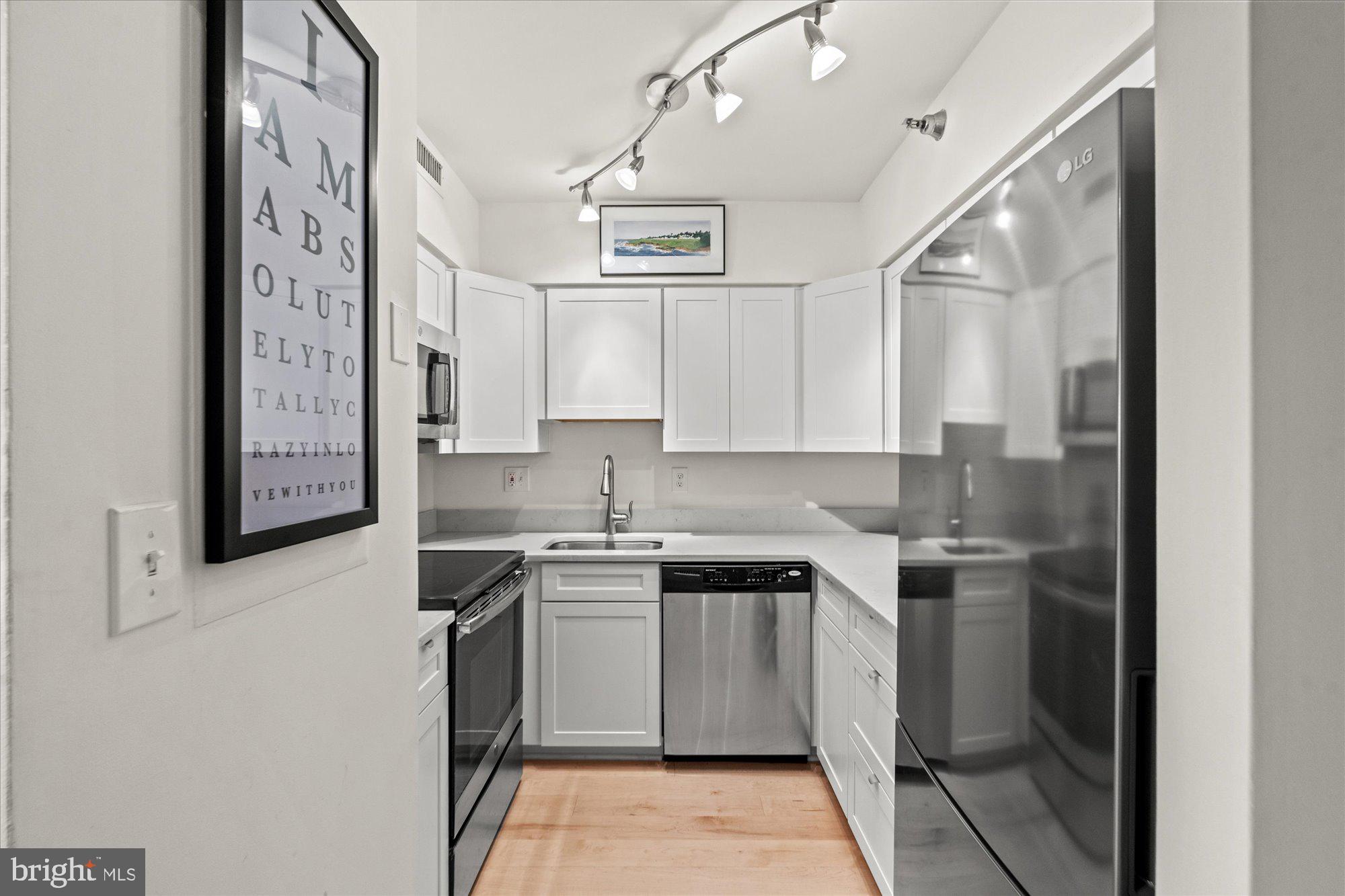 CHARLESTON CONDO - Residential