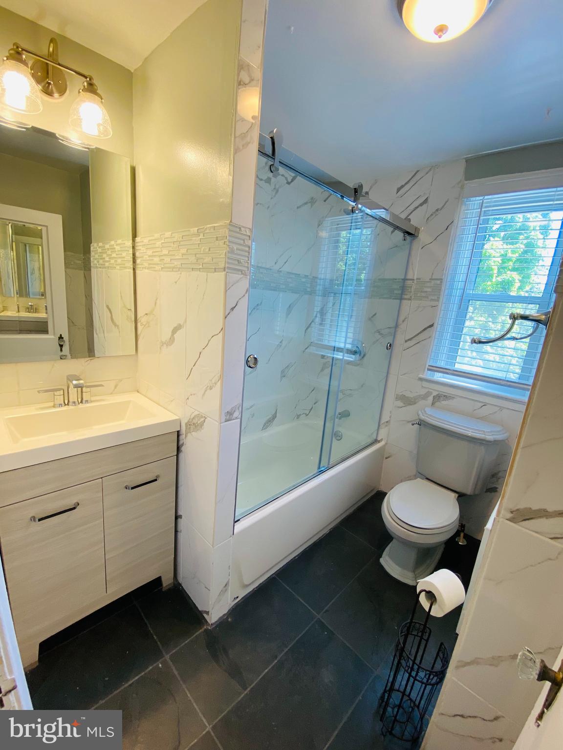 EDNOR GARDENS HISTORIC DISTRICT - Residential Lease