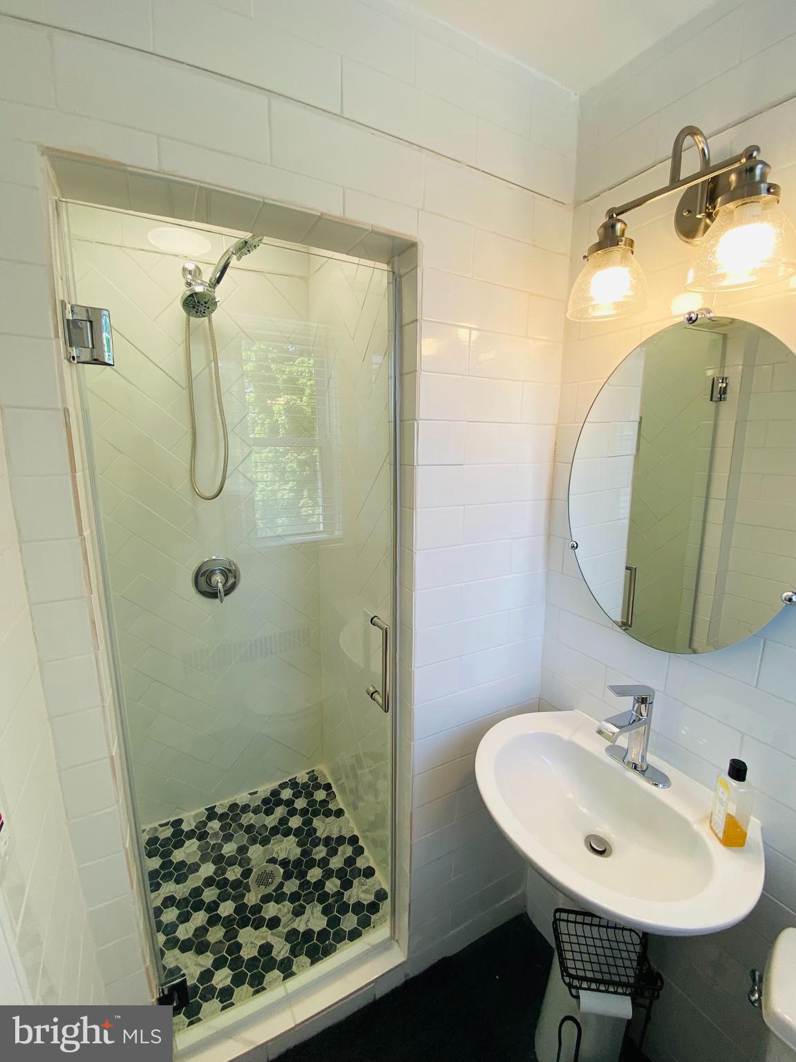 EDNOR GARDENS HISTORIC DISTRICT - Residential Lease