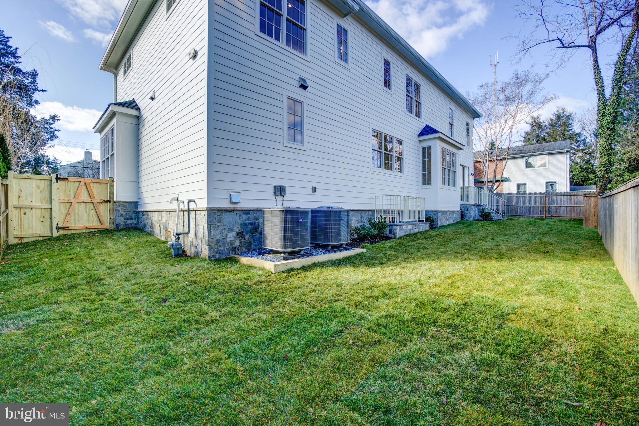 GREENACRES - Residential